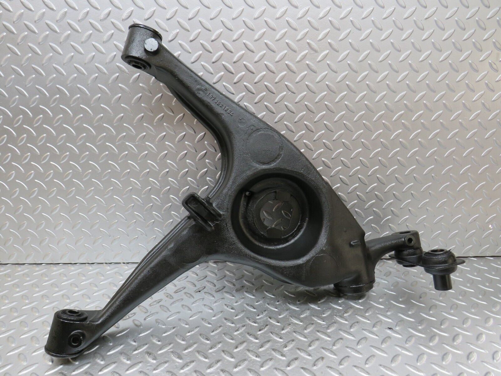 26312 Mercedes-Benz W116 450SE Trailing Arm Control Rear Left 1073521804