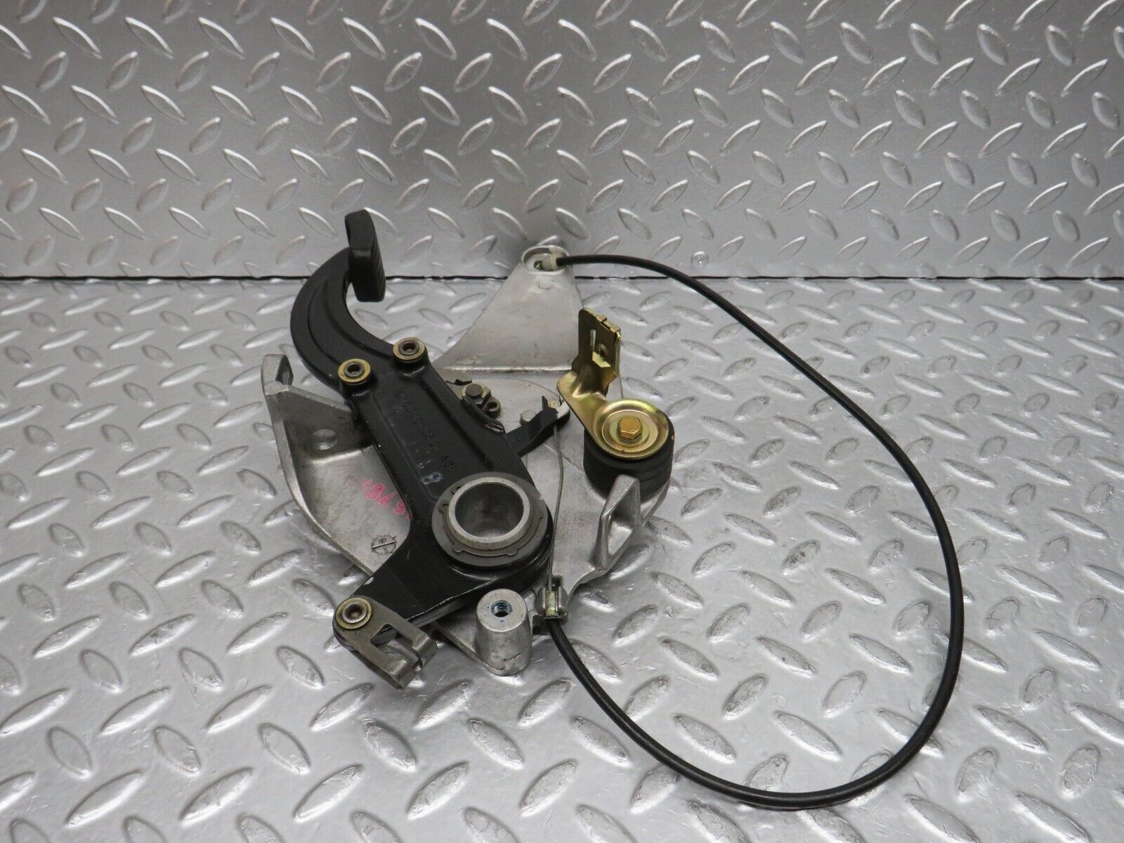 29417 Mercedes-Benz W124 230E Parking Brake Pedal 1244270801 1244270536