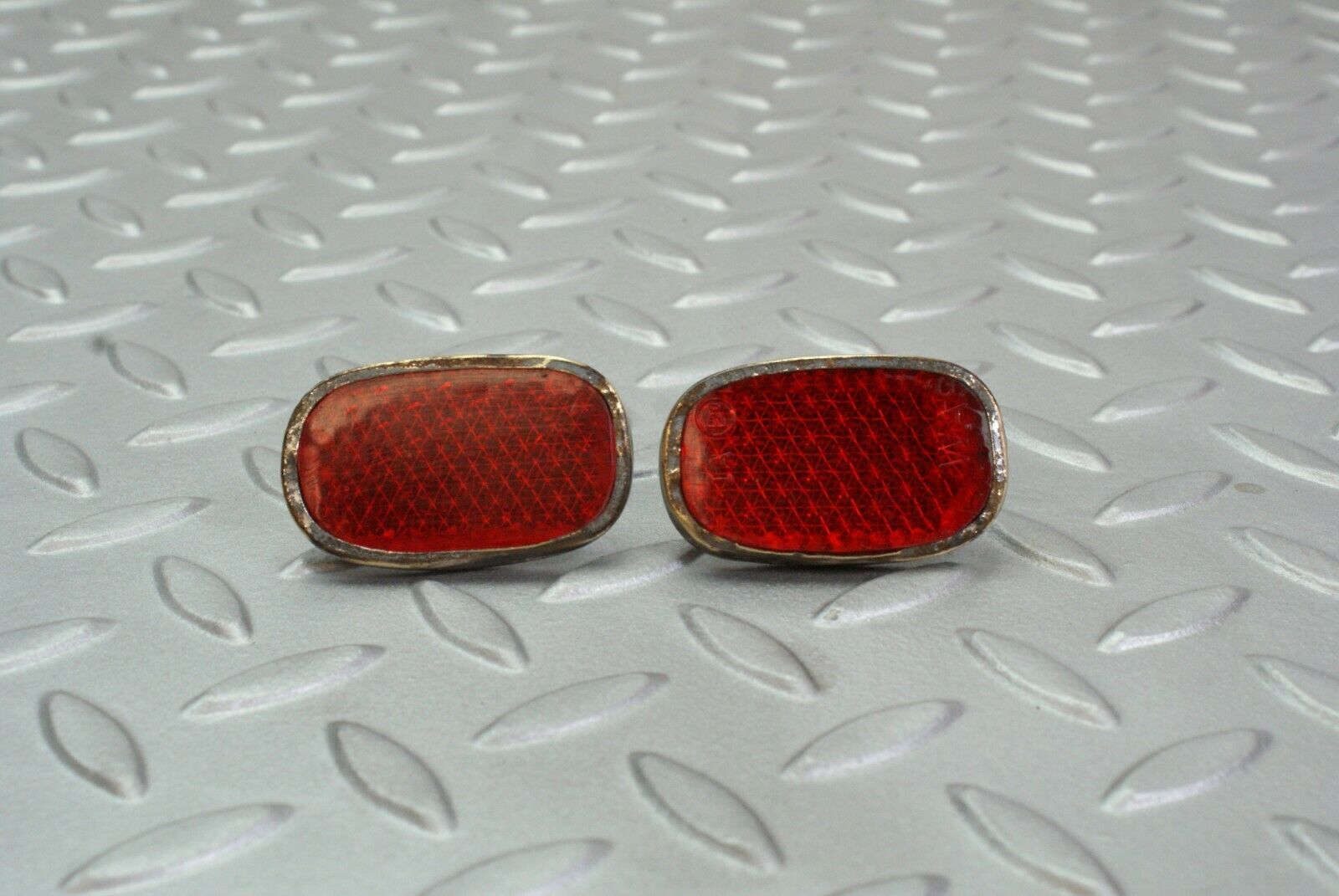 2731 Mercedes-Benz W105 219 PONTON Rear Body Reflectors