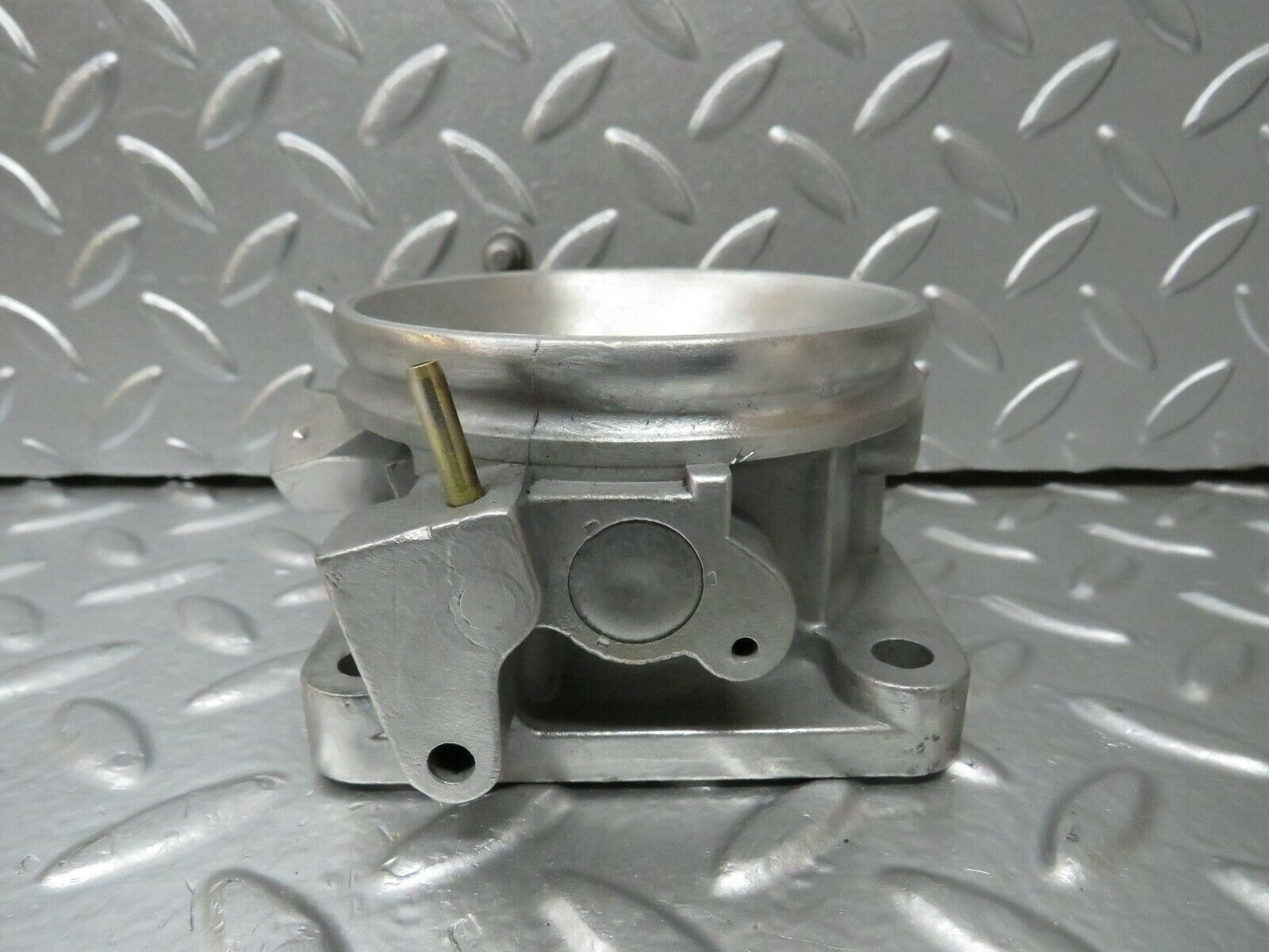 23903 Mercedes-Benz C107 450SLC Coupe Throttle Body Valve