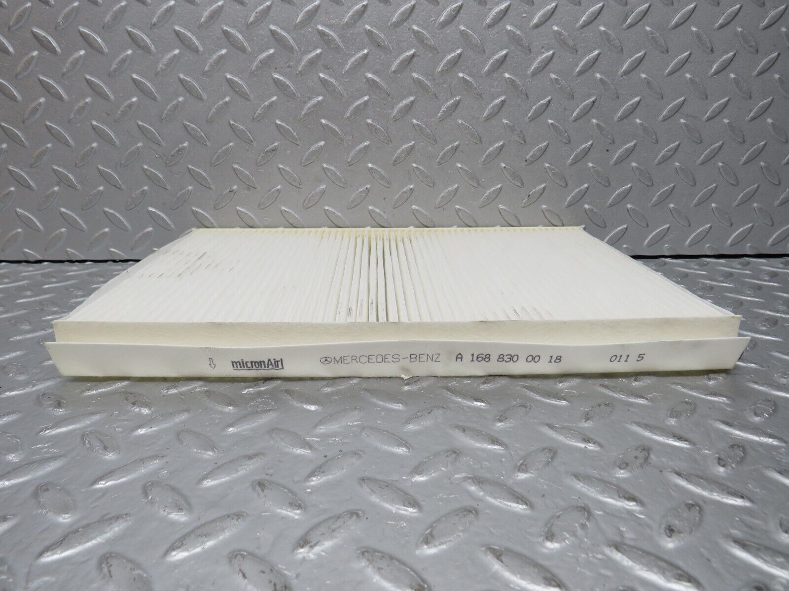 38228 Mercedes-Benz W168 Genuine Air Filter New 1688300018