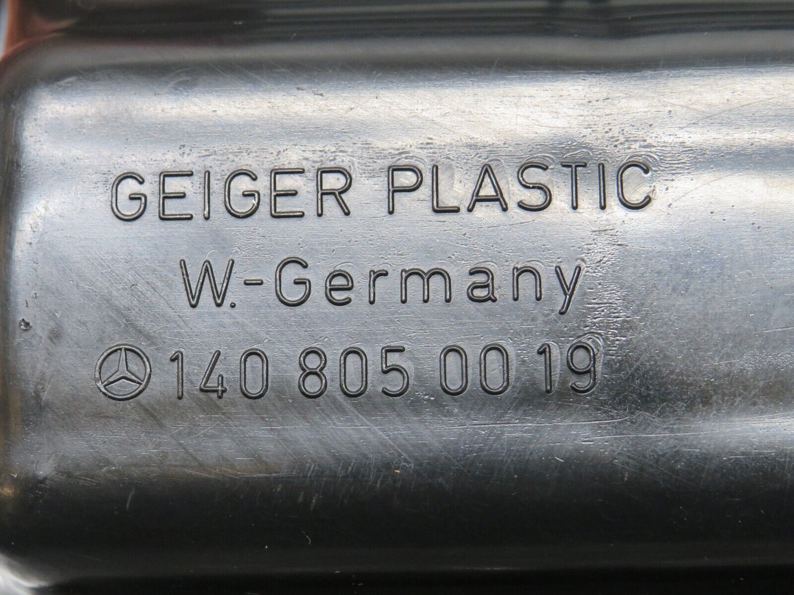 33271 Mercedes-Benz W202 C180 Vacuum Reservoir Tank 1408050019