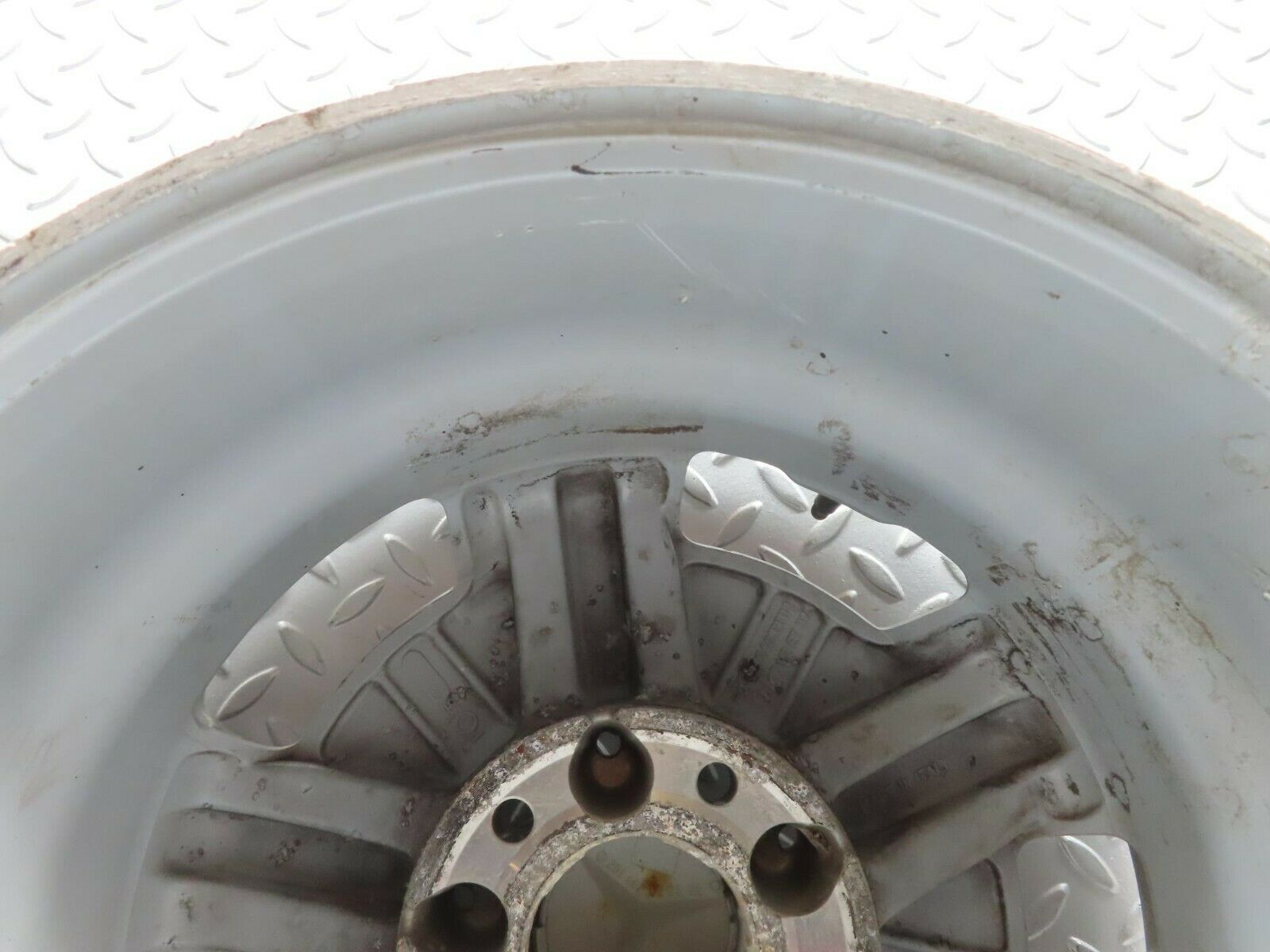 12108 Mercedes-Benz Alloy Wheel 7Jx15H2 ET37 2024010602