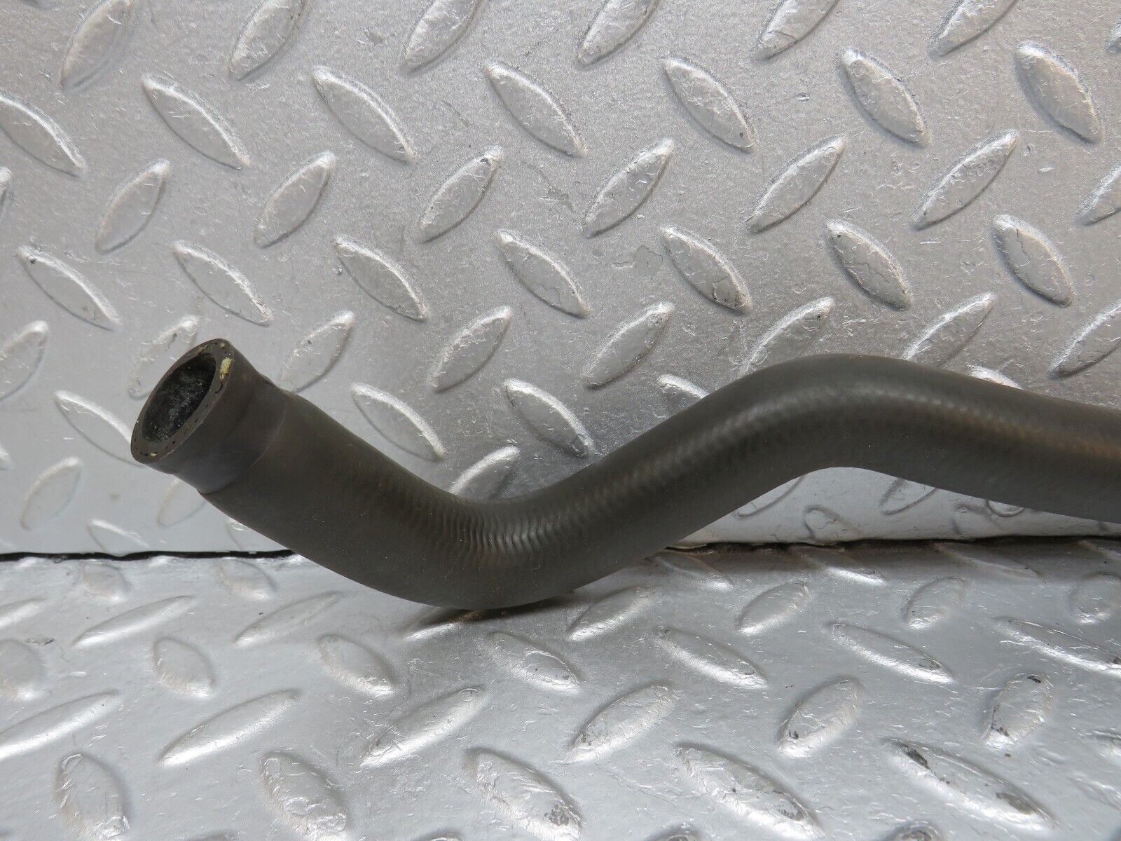39688 Mercedes-Benz R129 320SL Coupe Coolant Hose Pipe 1298321394