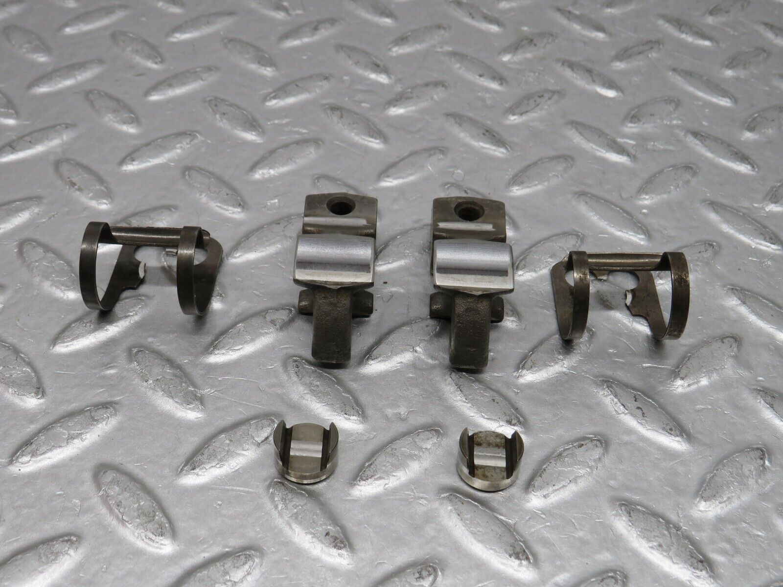 37622 Mercedes-Benz W109 300SEL Valve Rocker Arm With Spring & Tappet