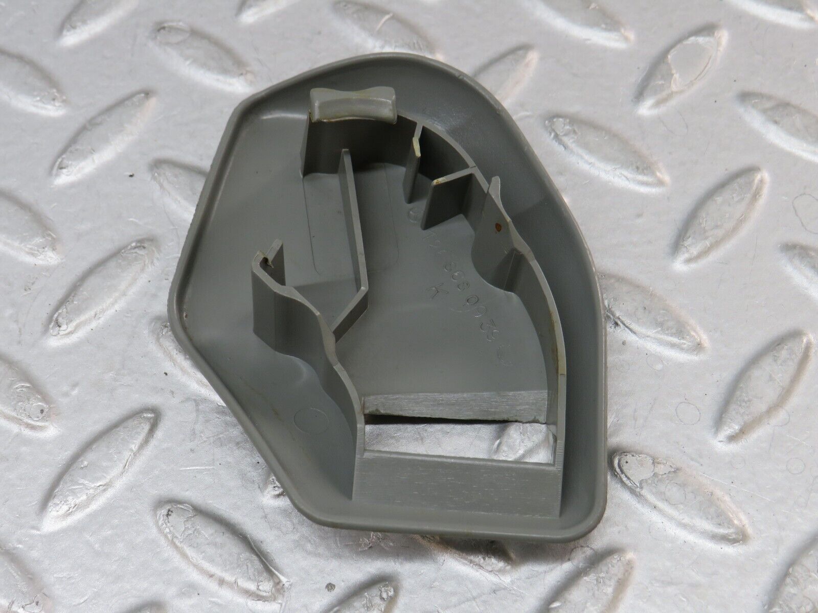 36305 Mercedes-Benz W126 420SE Seat Belt Runner Cover Trim Left Grey 1268680939