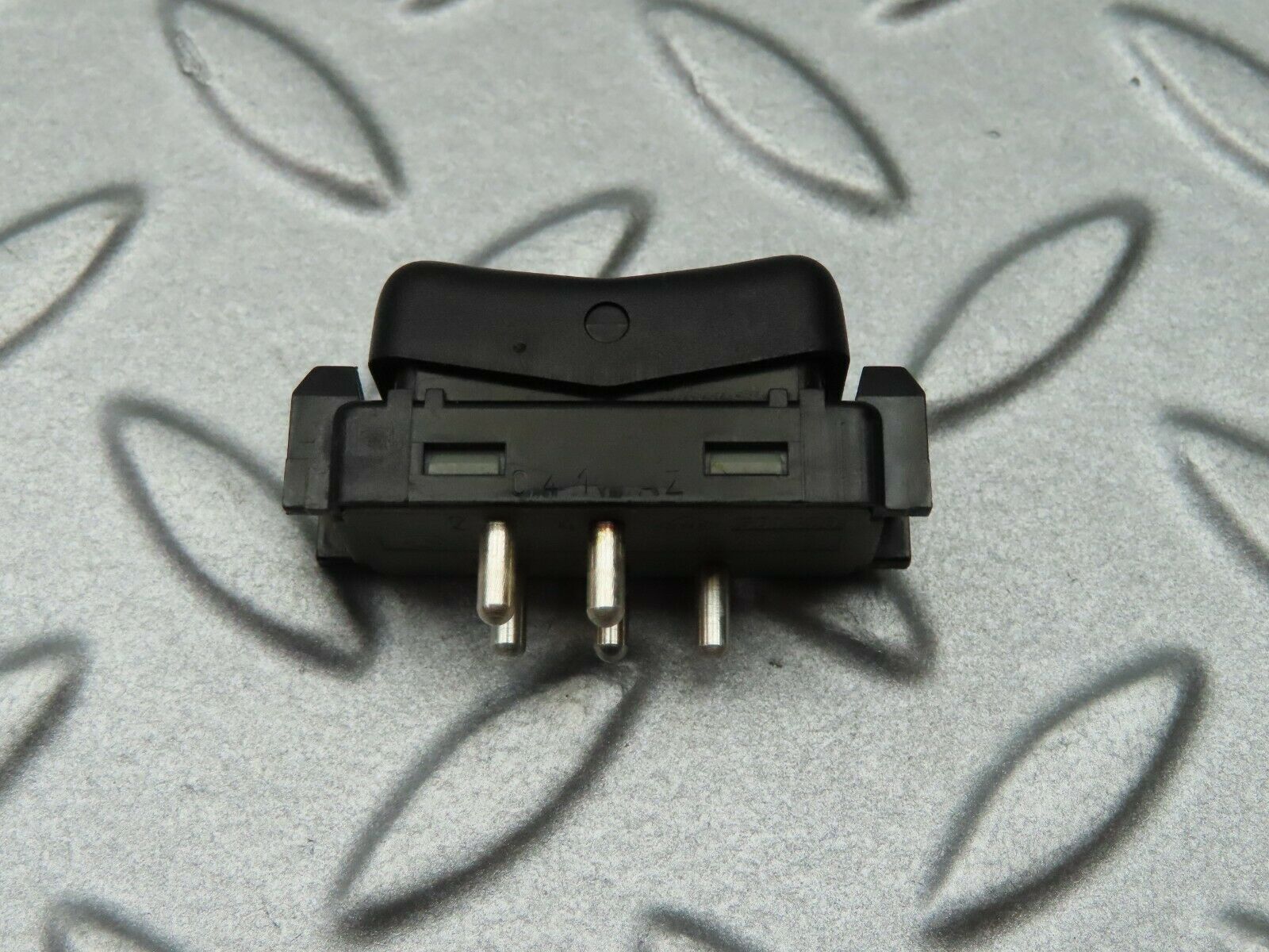 5346 Mercedes-Benz W124 230E Rear Windscreen Defroster Switch 1298207410