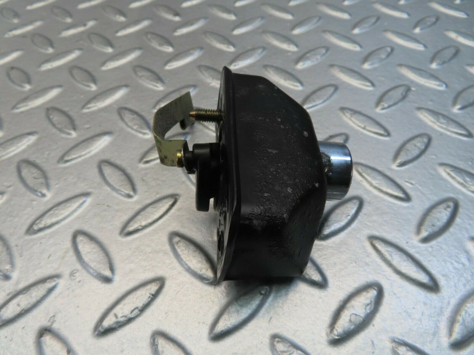 11414 Mercedes-Benz C123 230CE Coupe Trunk Lock No Key 1237580096