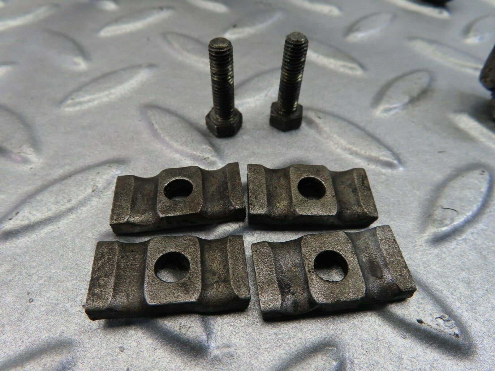 7977 Mercedes-Benz W115 220D Fuel Line Hose Set With Bracket