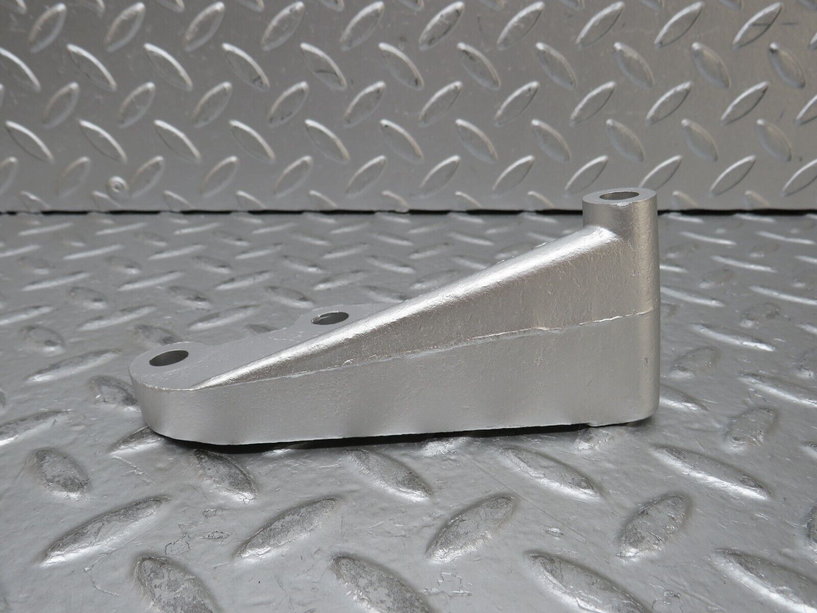 27932 Mercedes-Benz W123 280E Power Steering Pump Bracket 1104663141