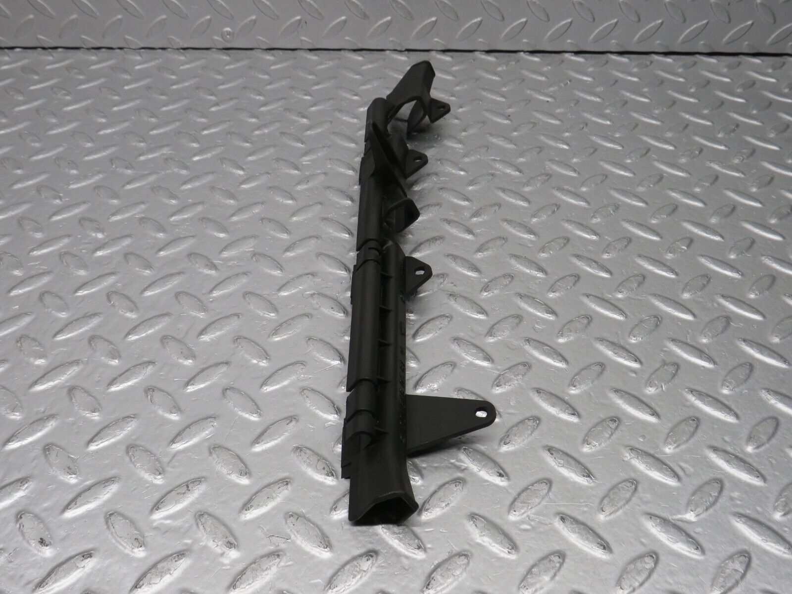 38865 Mercedes-Benz W201 190E 2.6L Starter Motor Wire Cable Bracket 2015460581