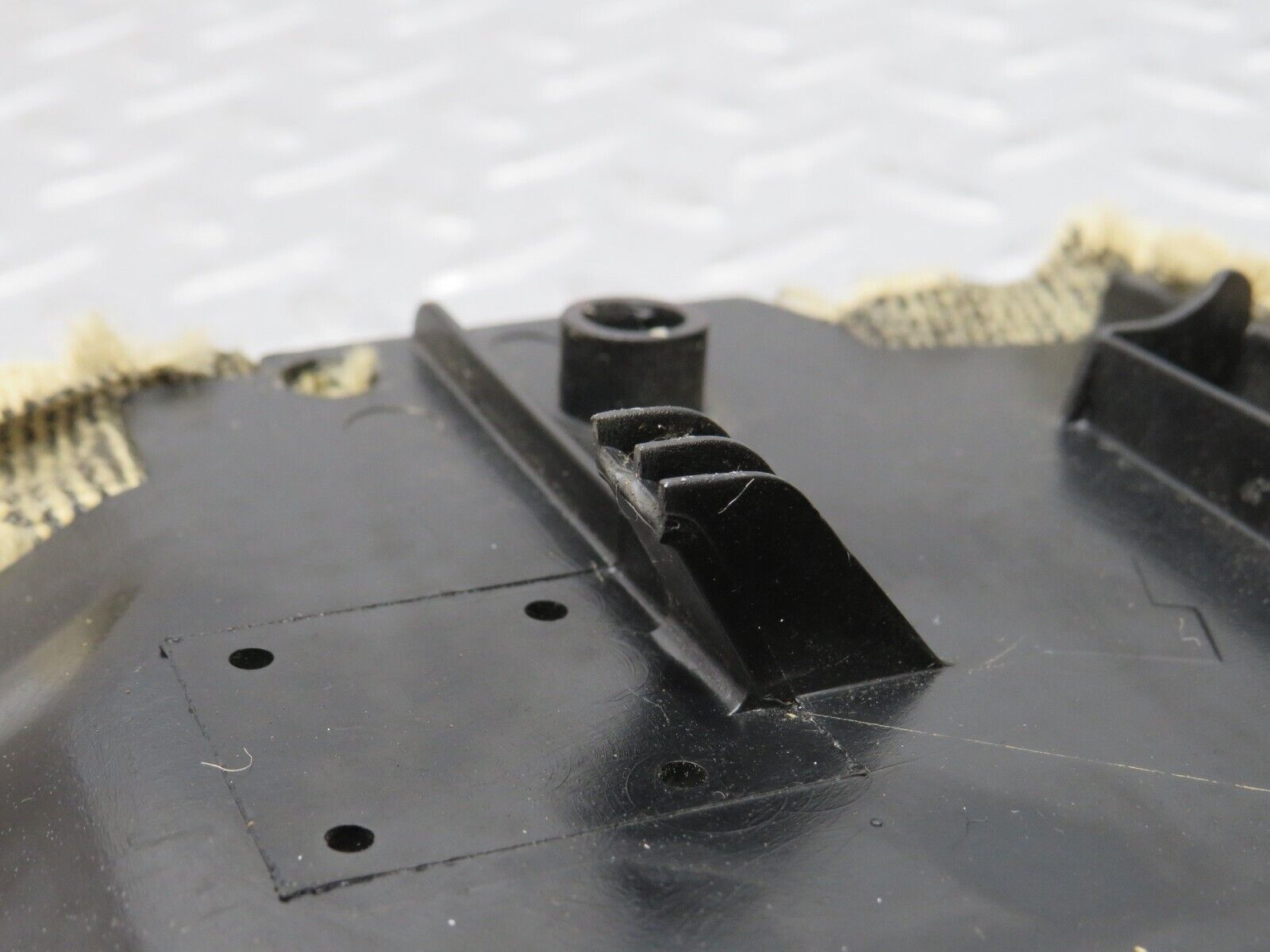 38378 Mercedes-Benz R129 280SL Coupe Kick Panel Left Side Beige 1296880306