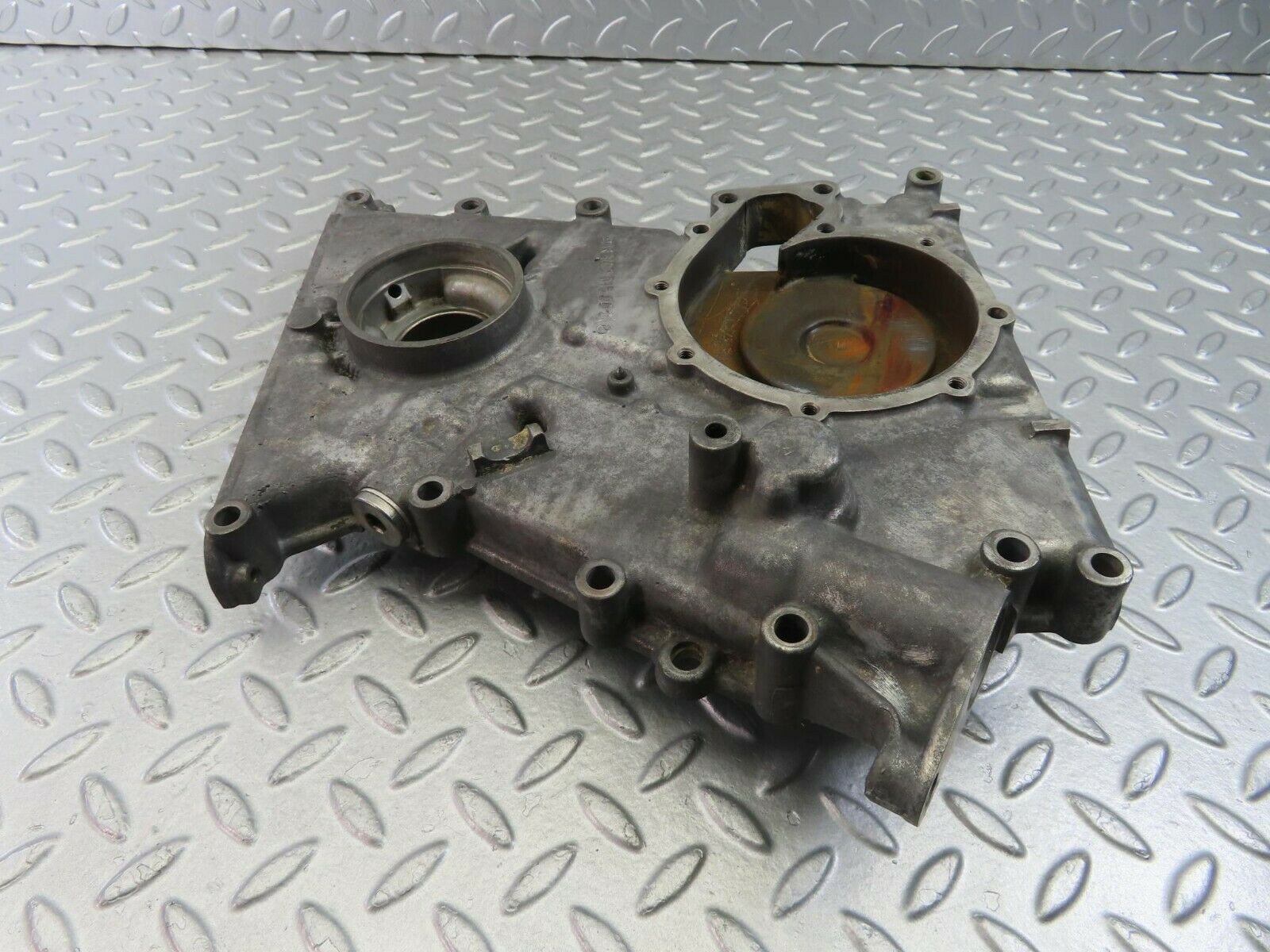10138 Mercedes-Benz C123 230CE Coupe Engine Timing - Oil Pump Cover 1020150001