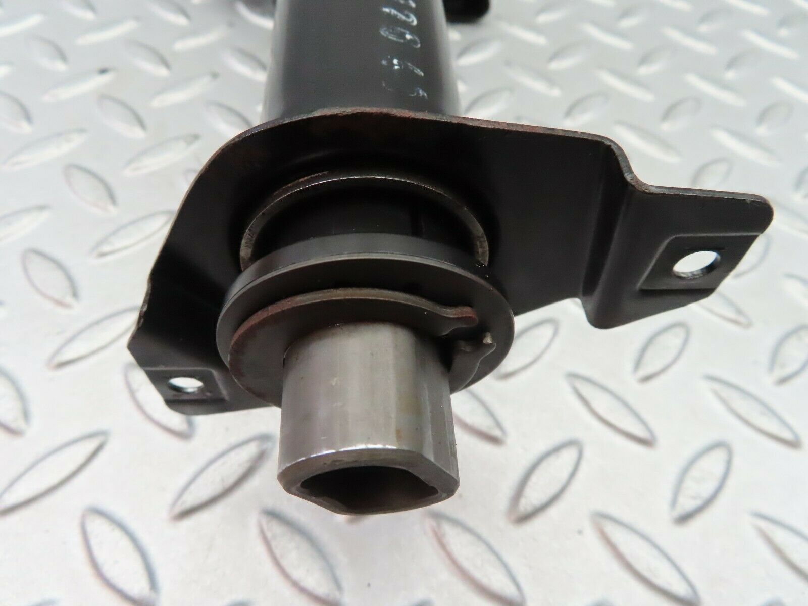 6303 Mercedes-Benz W126 380SE Steering Column