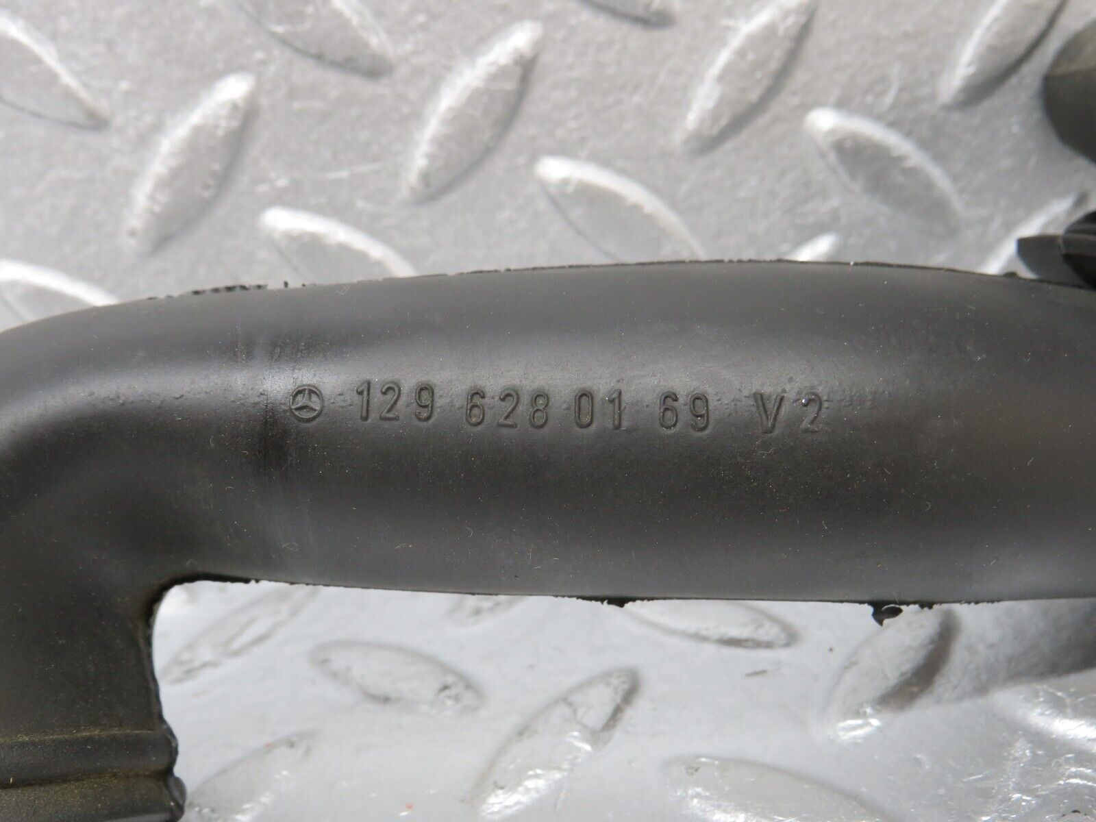 39692 Mercedes-Benz R129 320SL Coupe Heater Drain Pipe 1296280169