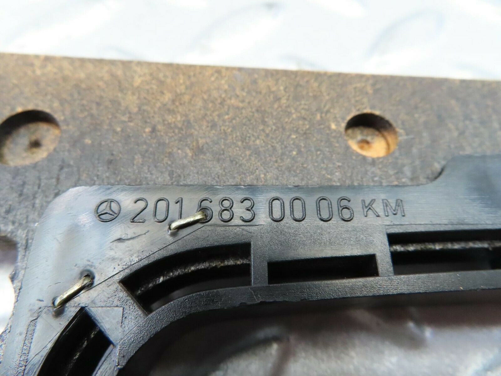 8084 Mercedes-Benz W201 Centre Console Wood Panel 2016830006