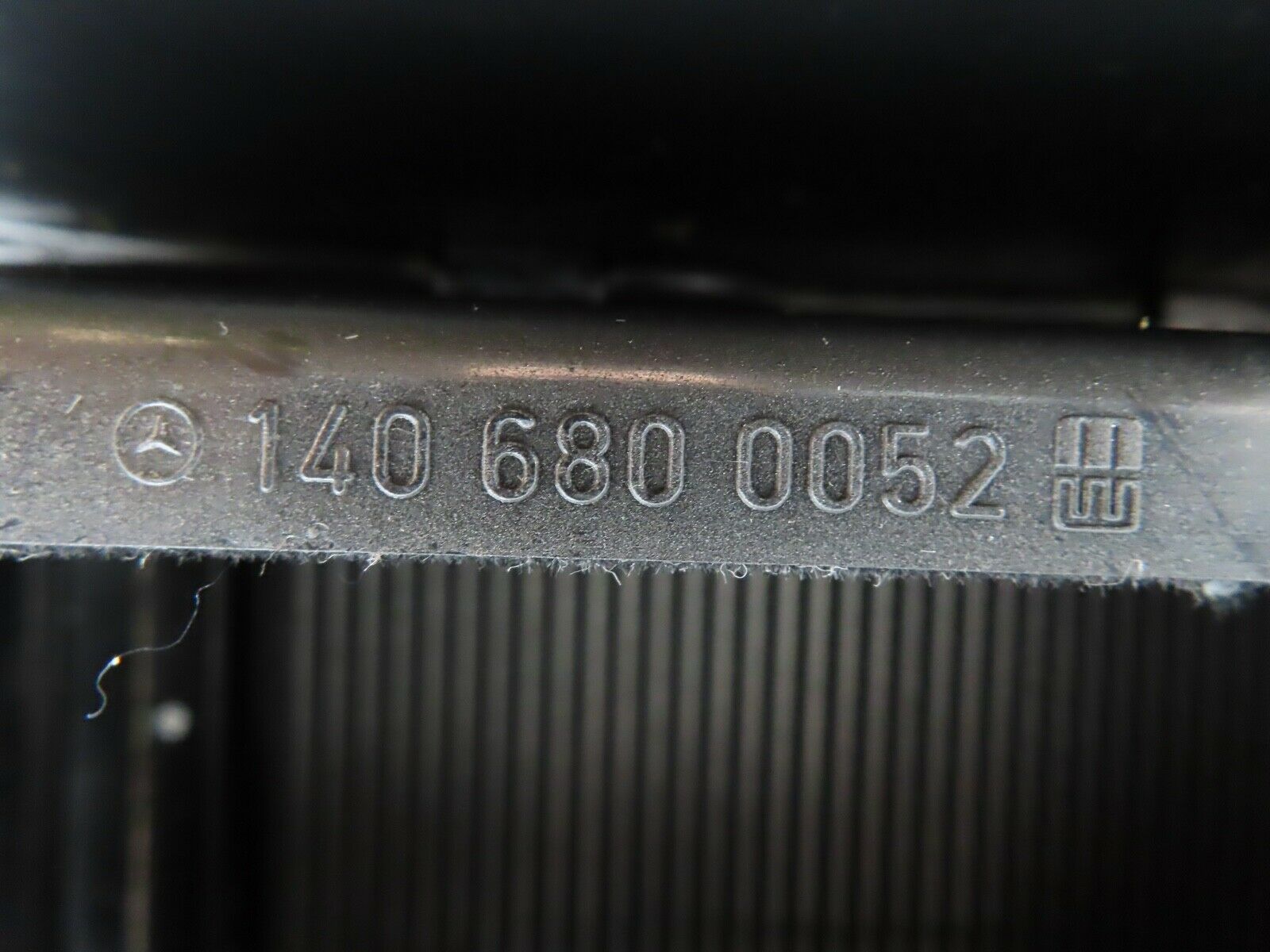 19415 Mercedes-Benz C140 CL420 Coupe Centre Console Black 1406800052