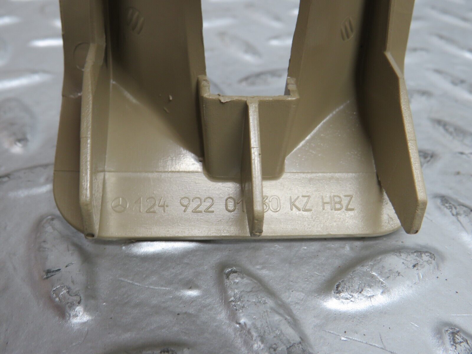 27832 Mercedes-Benz S124 300TE Wagon Rear Seat Hinge Pair With Cover 124922013