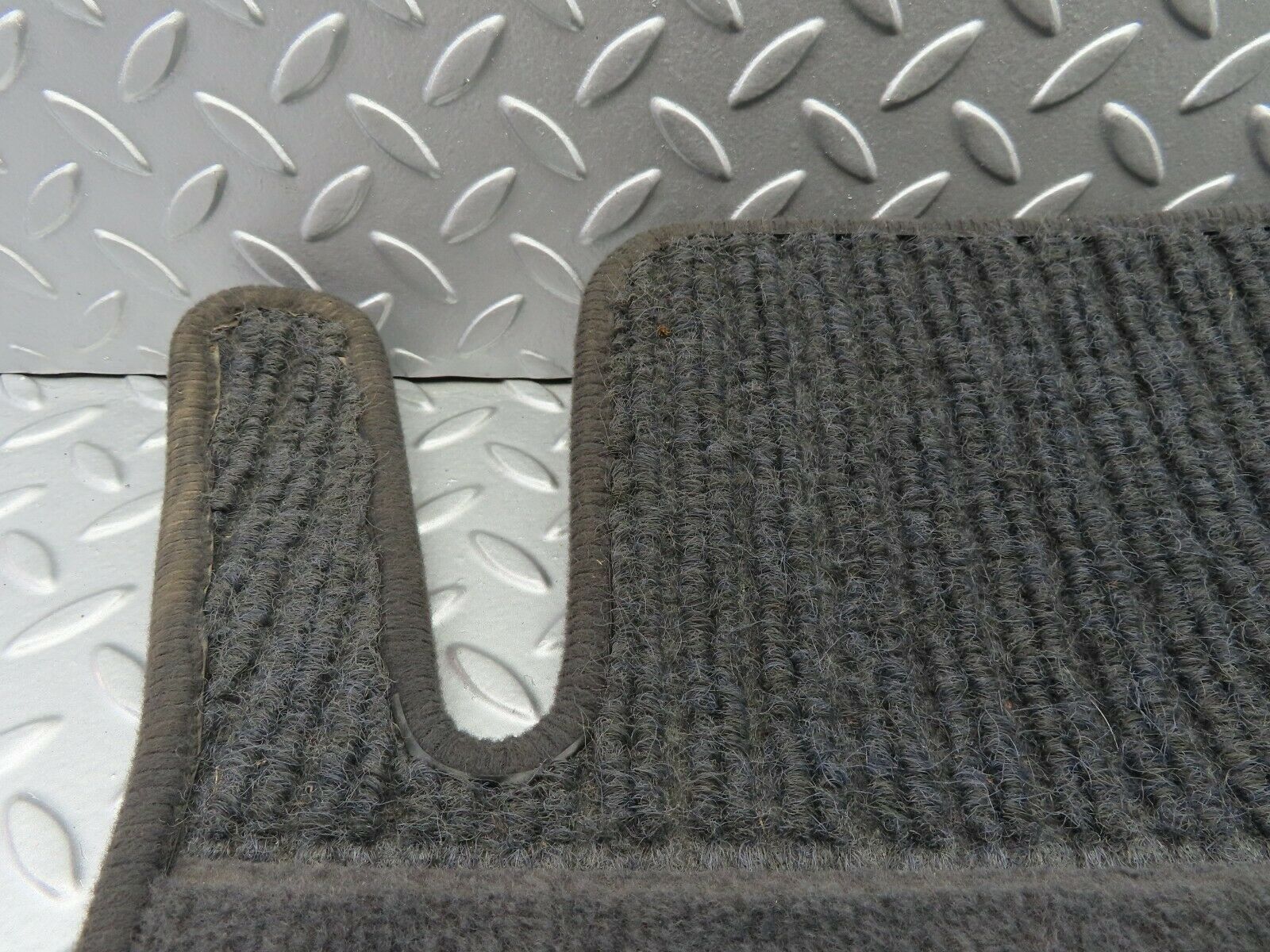 6653 Mercedes-Benz S124 E220 Wagon Front Right Driver Side Floor Carpet