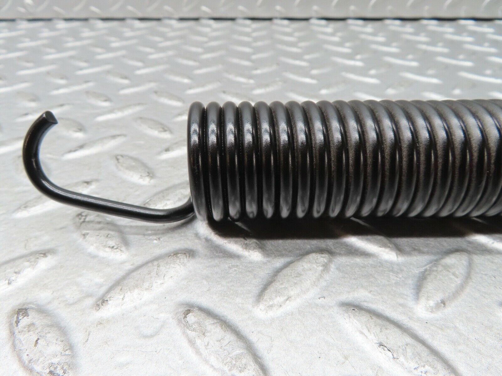 19090 Mercedes-Benz W123 300D Trunk Lid Hinge Spring