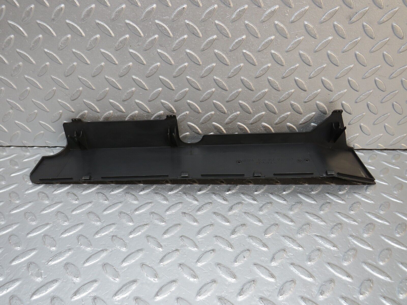 38372 Mercedes-Benz R129 280SL Coupe Ignition Wire Cover 1041590325