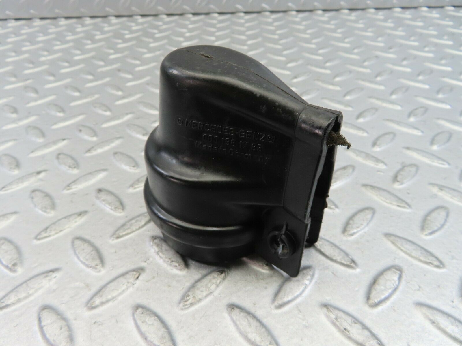 9650 Mercedes-Benz C123 280CE Coupe Ignition Coil Protective Cap 0001581785