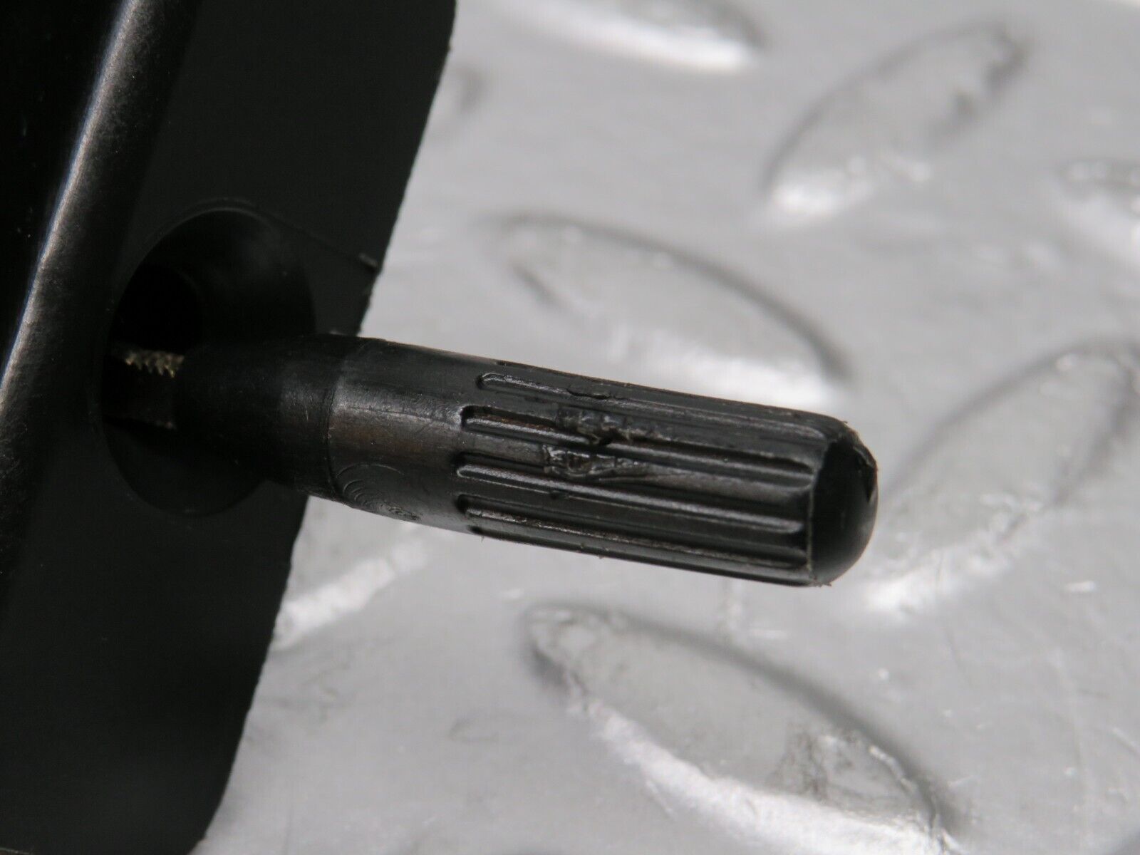 31401 Mercedes-Benz S124 220TE Tailgate Interior Release Handle 1247660564