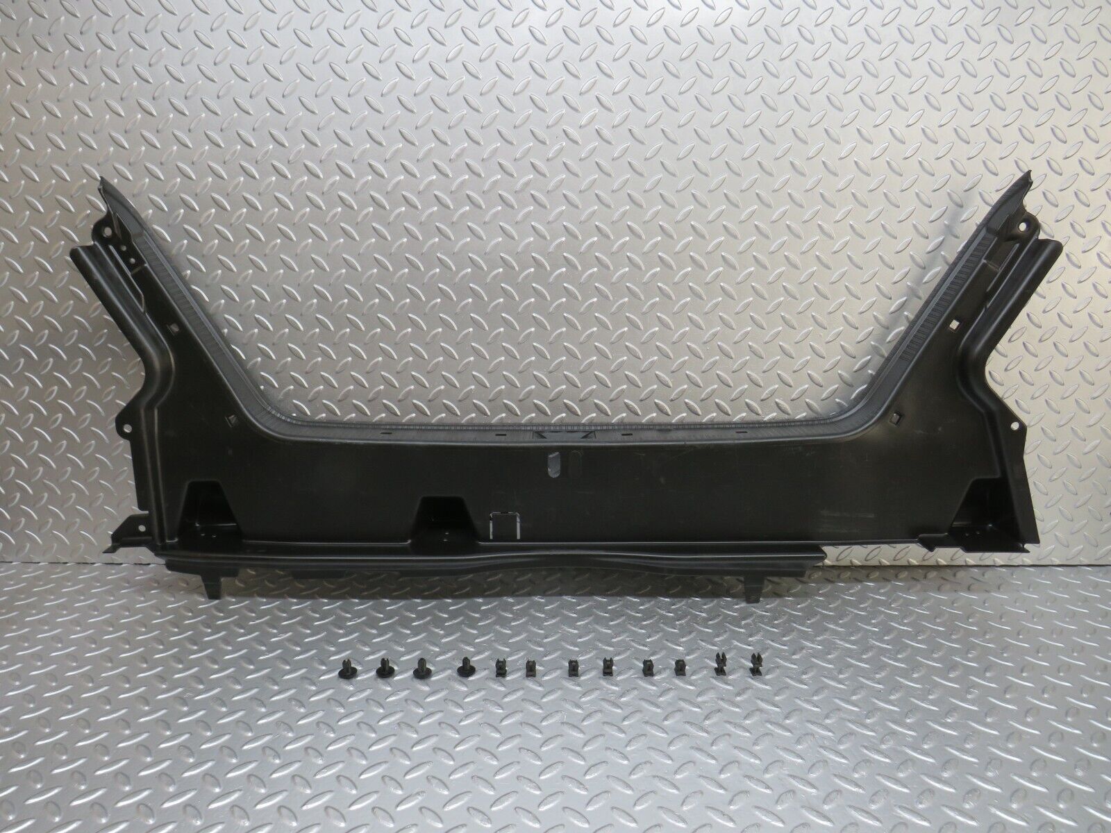 33212 Mercedes-Benz W202 C180 Trunk Lock Trim Panel 2026905825