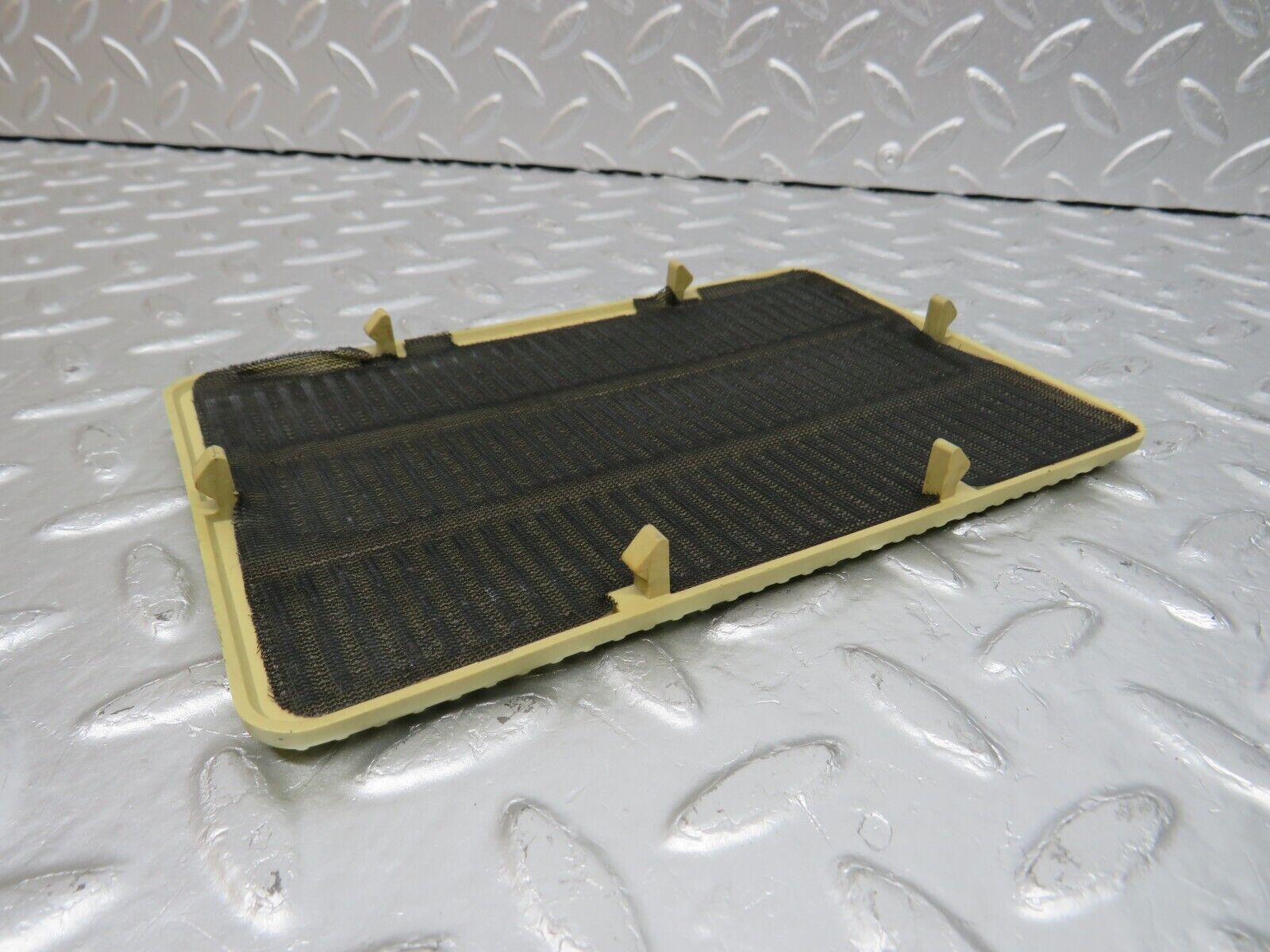 34375 Mercedes-Benz C126 380SEC Coupe Parcel Shelf Speaker Cover Pair