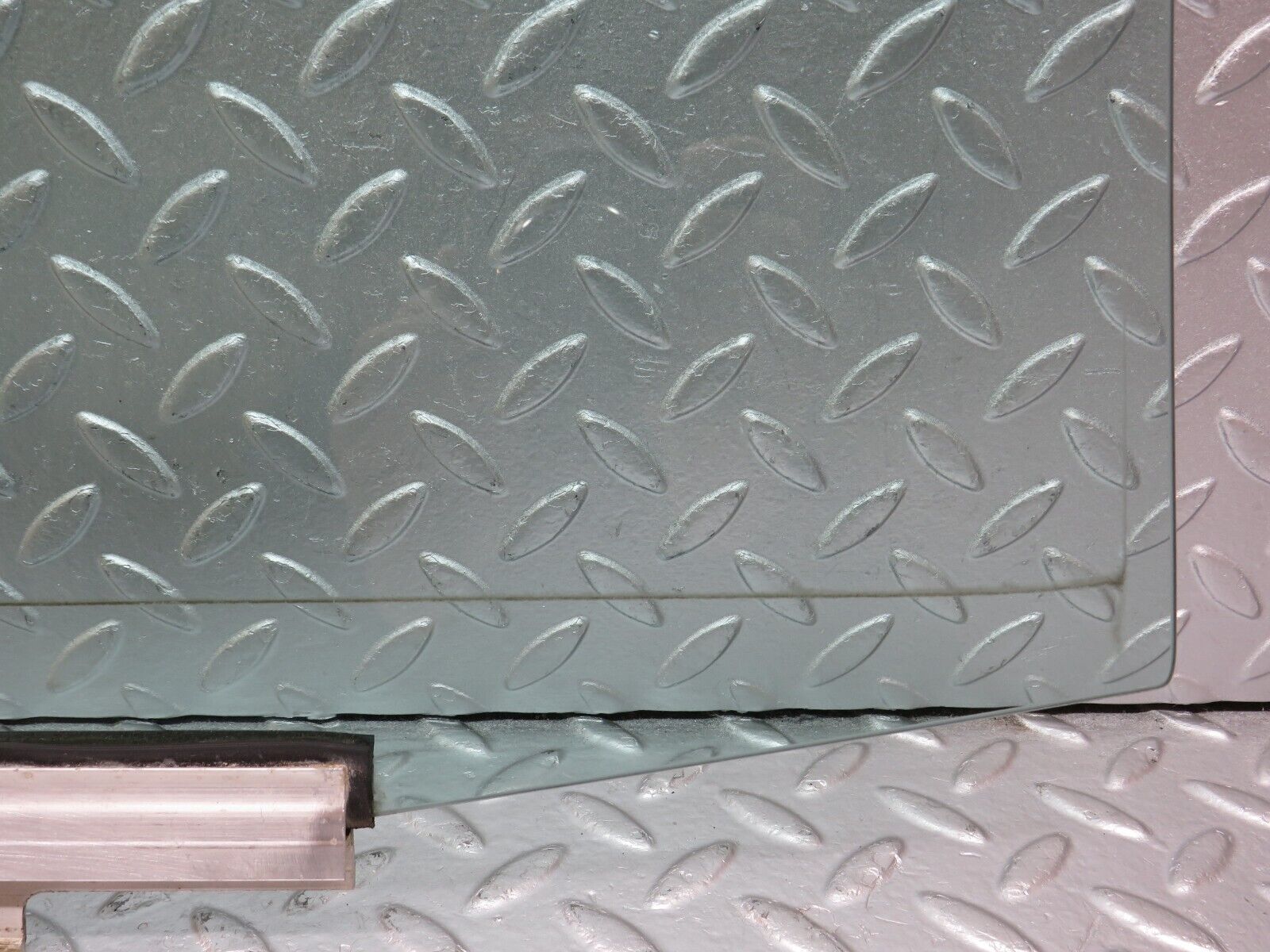 33832 Mercedes-Benz W201 190E 2.0L Rear Left Door Window Glass