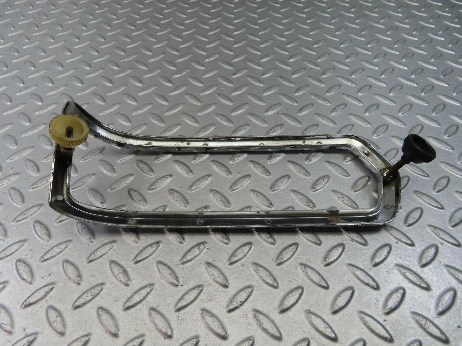 9014 Mercedes-Benz W108 Tail Light Chrome Frame Left 1088260159