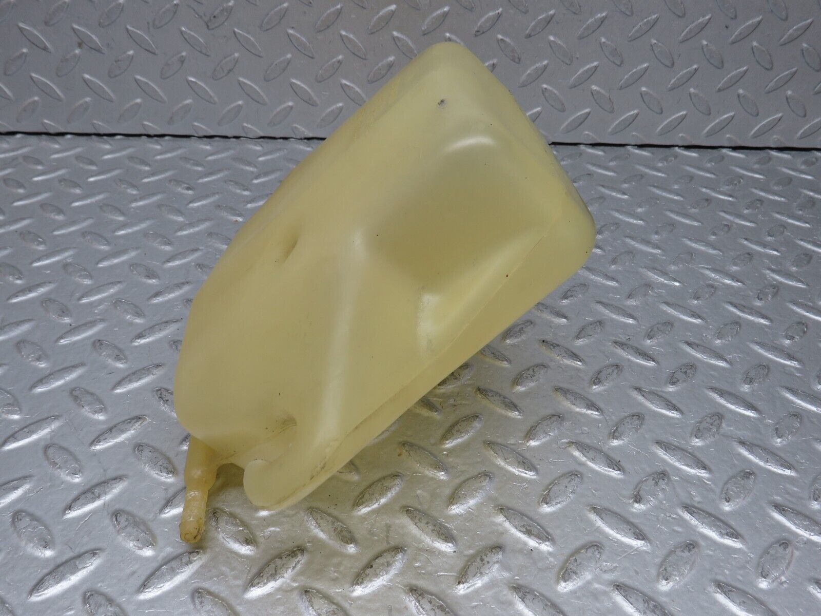 37860 Mercedes-Benz A124 320E Cabriolet Coolant Expansion Tank 1245000449