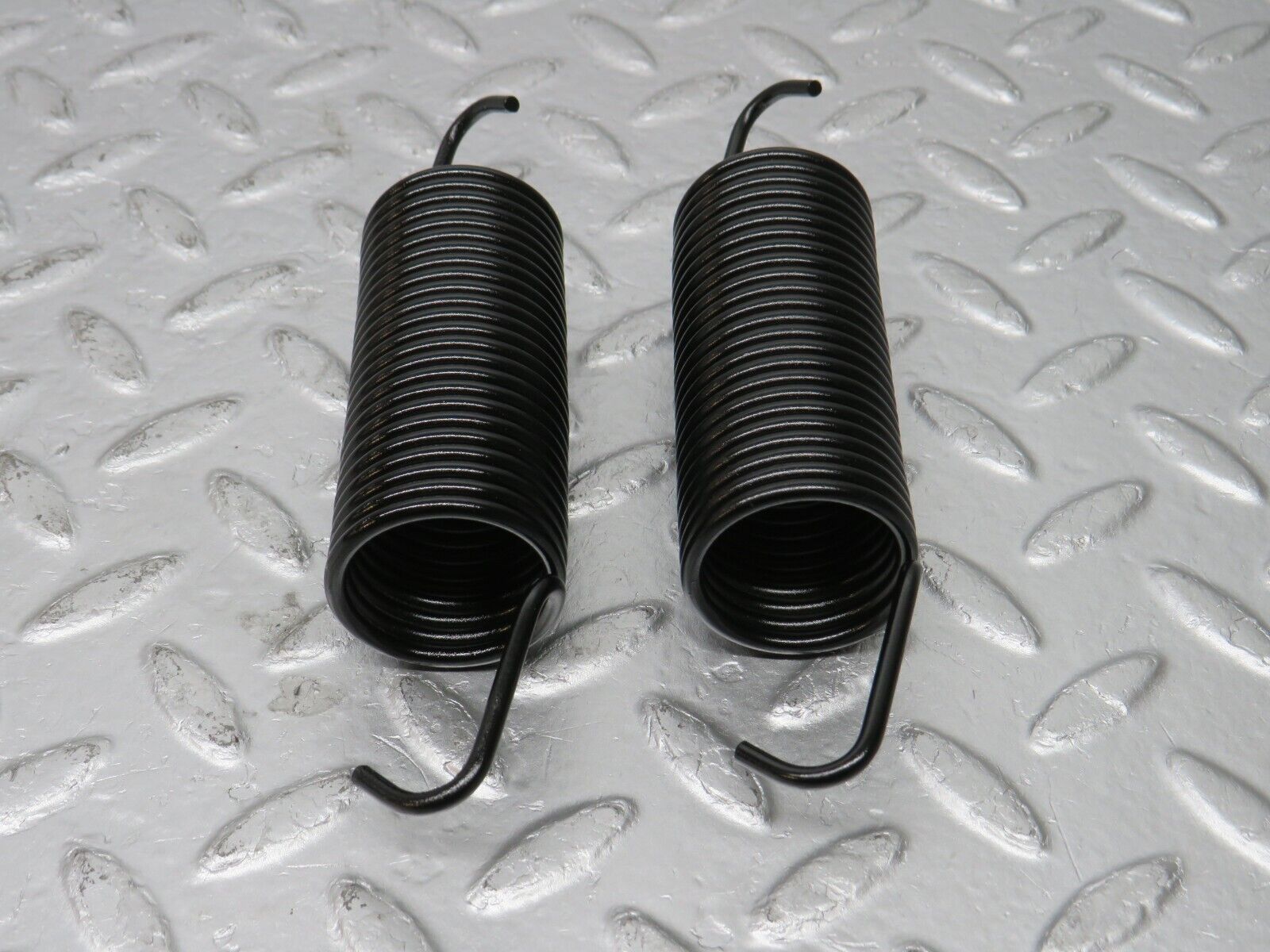 33785 Mercedes-Benz W201 190E 2.0L Trunk Lid Hinge Spring