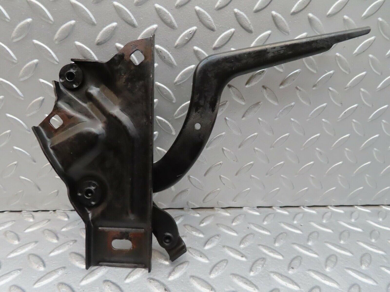 12400 Mercedes-Benz W108 280SE 3.5 Trunk Lid Hinge Left Side