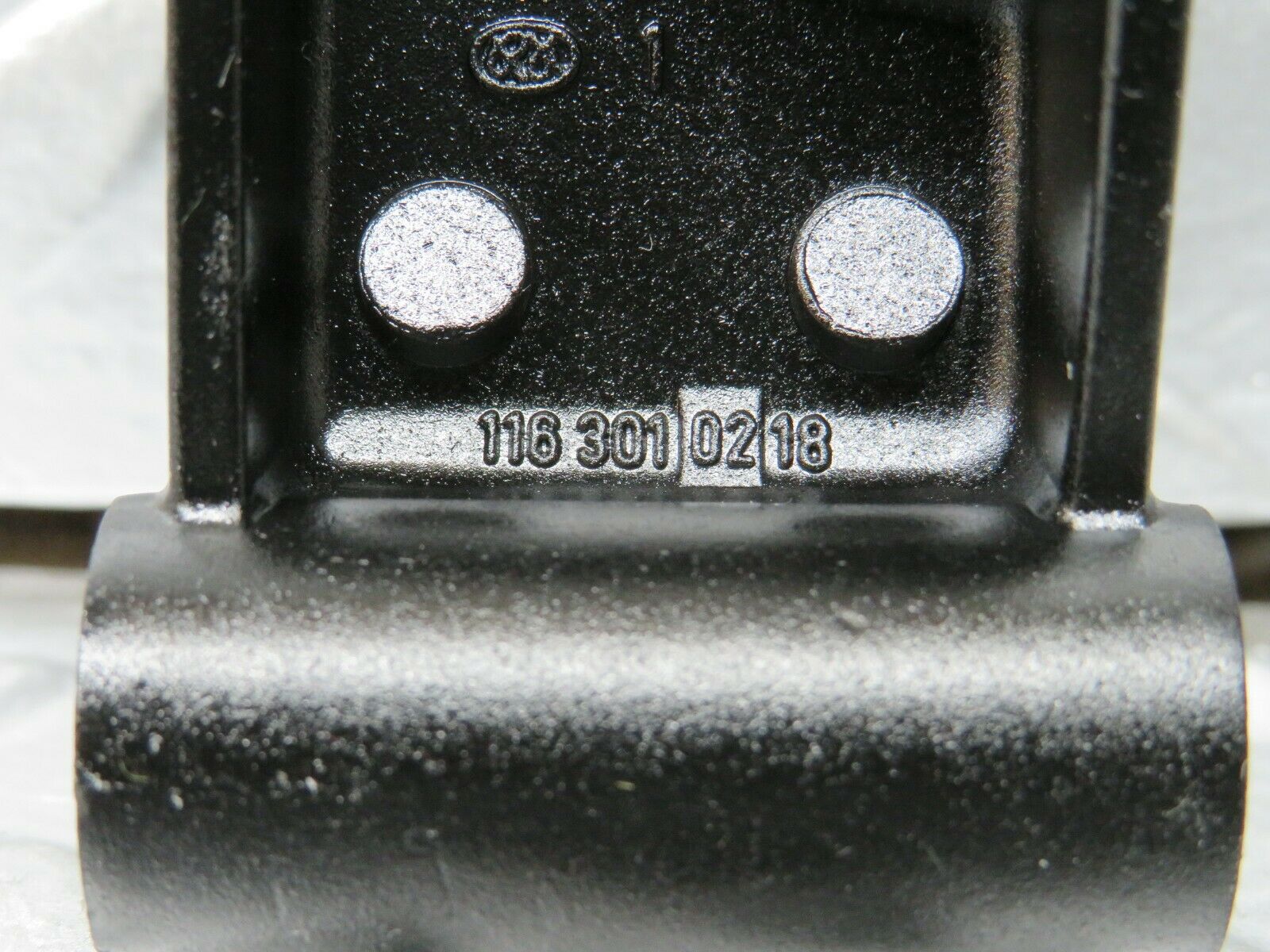 23424 Mercedes-Benz W116 350SE Accelerator Pedal Linkage Bracket 1163010218