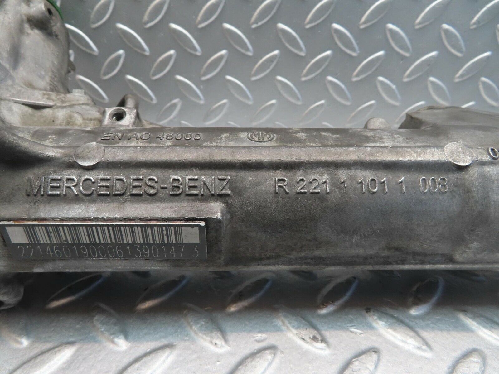 11325 Mercedes-Benz W221 S320 Steering Rack And Pinion 2211101100