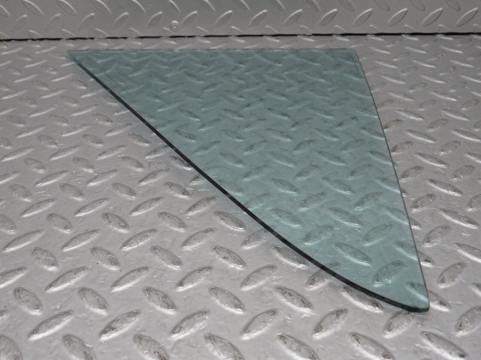 35794 Mercedes-Benz W108 Rear Left Quarter Window Glass