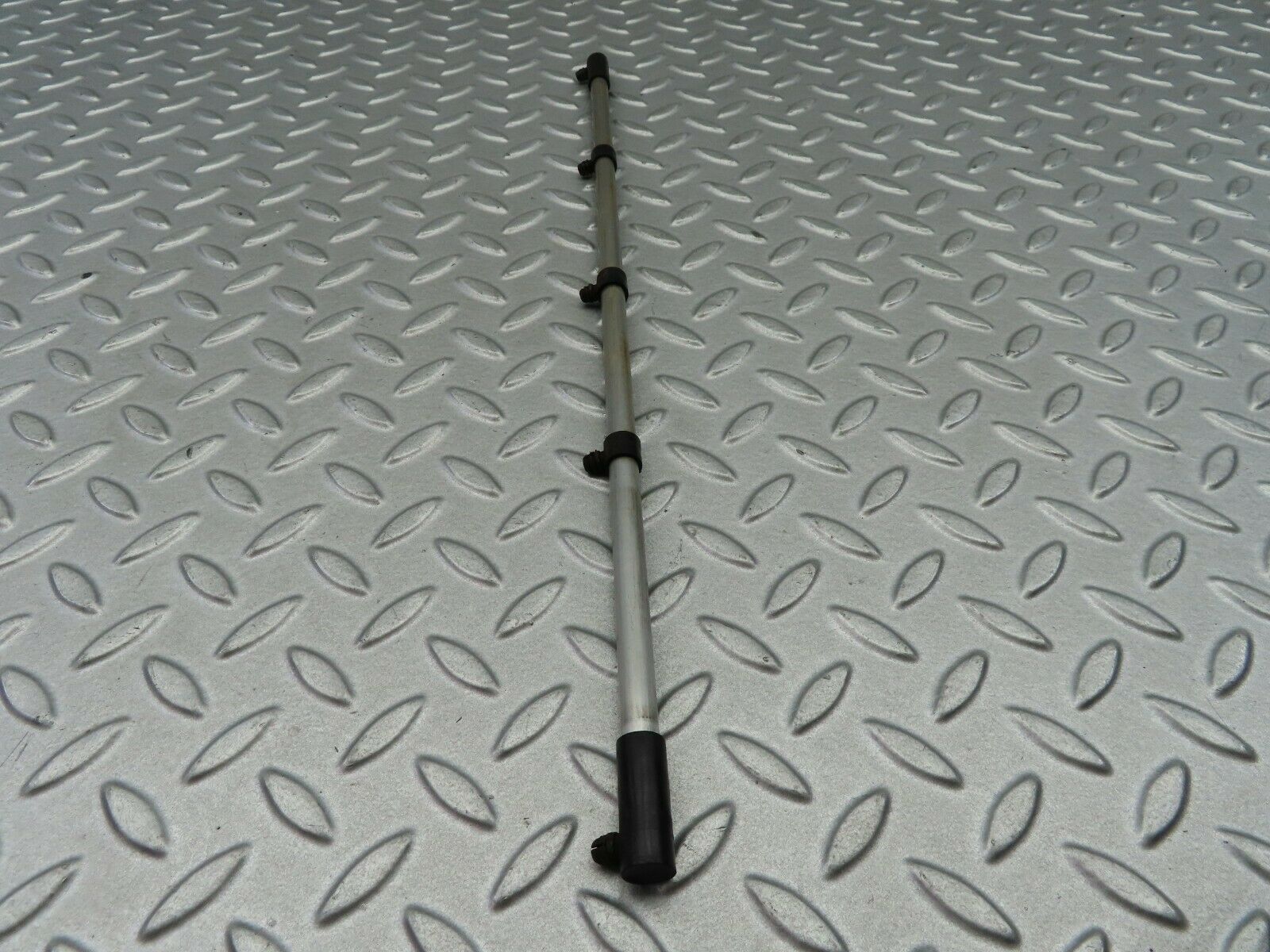 6300 Mercedes-Benz W126 380SE Camshaft Oiler Pipe