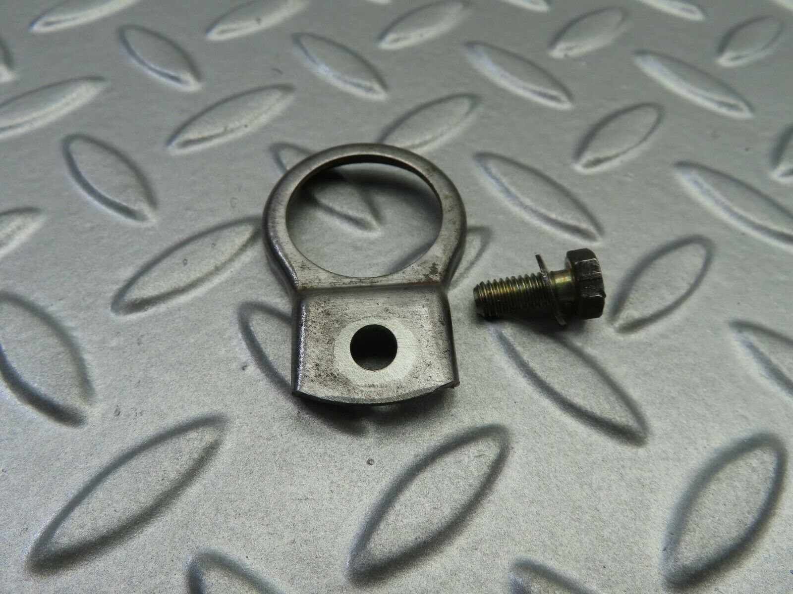 7093 Mercedes-Benz C107 350SLC Coupe Fuel Injector Bracket