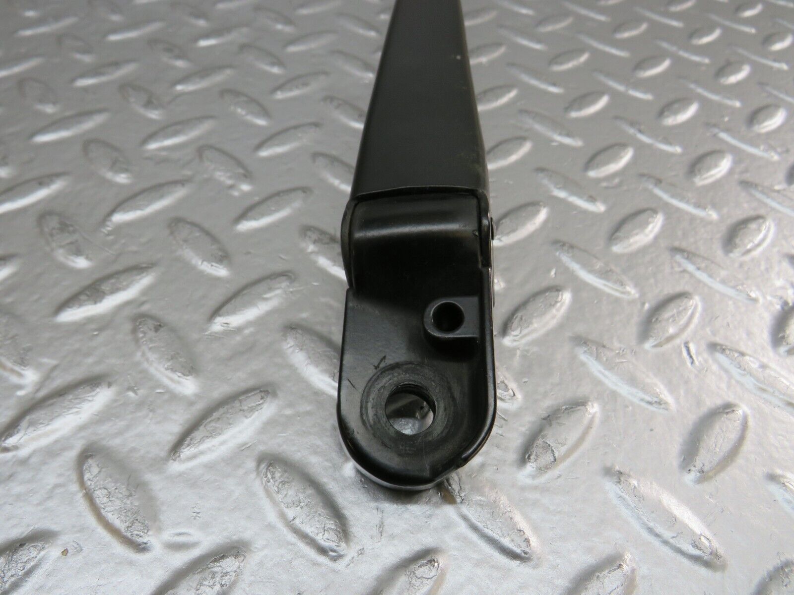 24924 Mercedes-Benz W140 S320 Wiper Arm Bosch Left Side