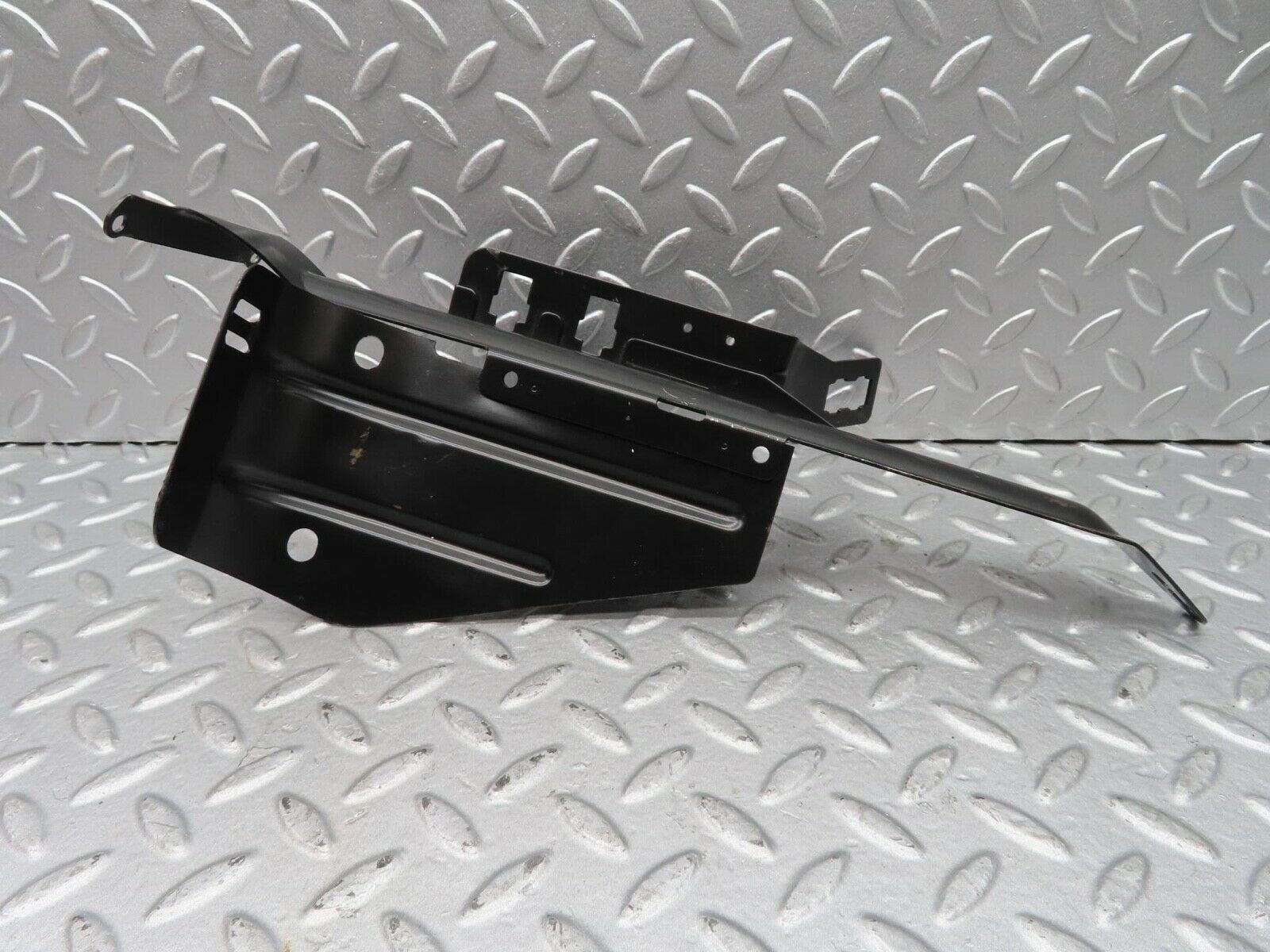 14462 Mercedes-Benz W116 350SE Relay Bracket