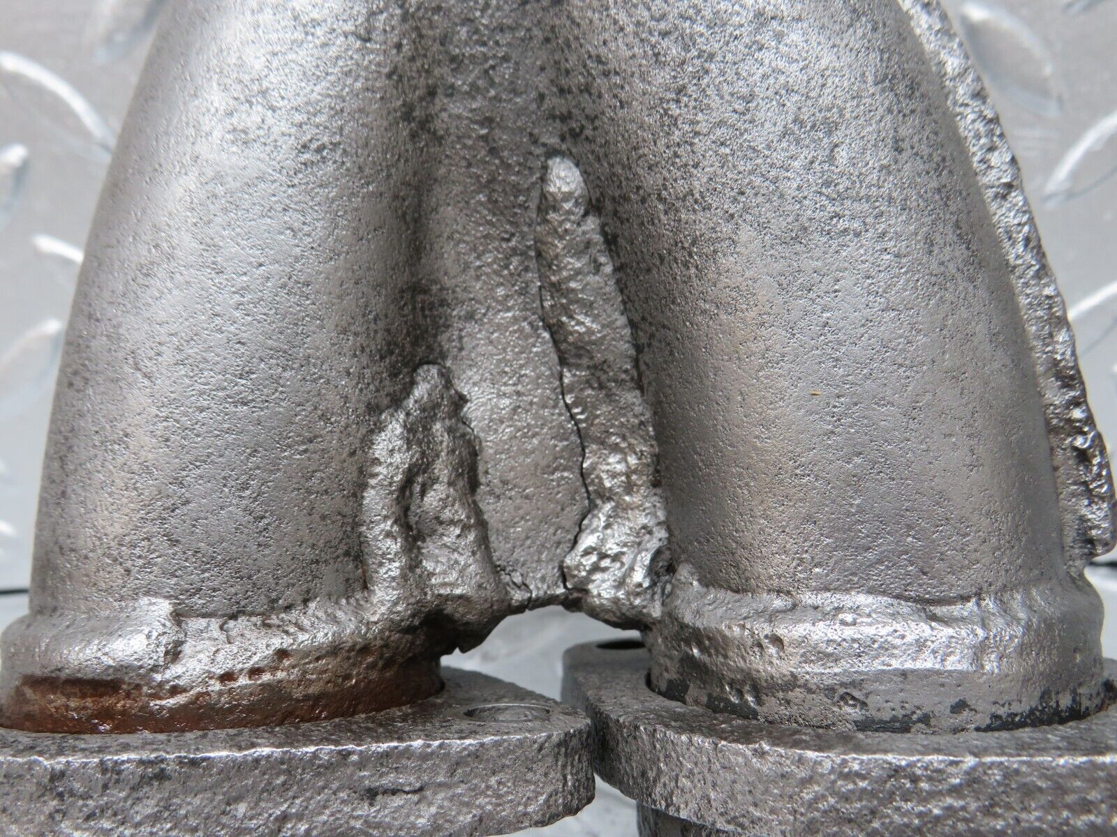 33053 Mercedes-Benz W123 280E M110 Exhaust Pipe Connector