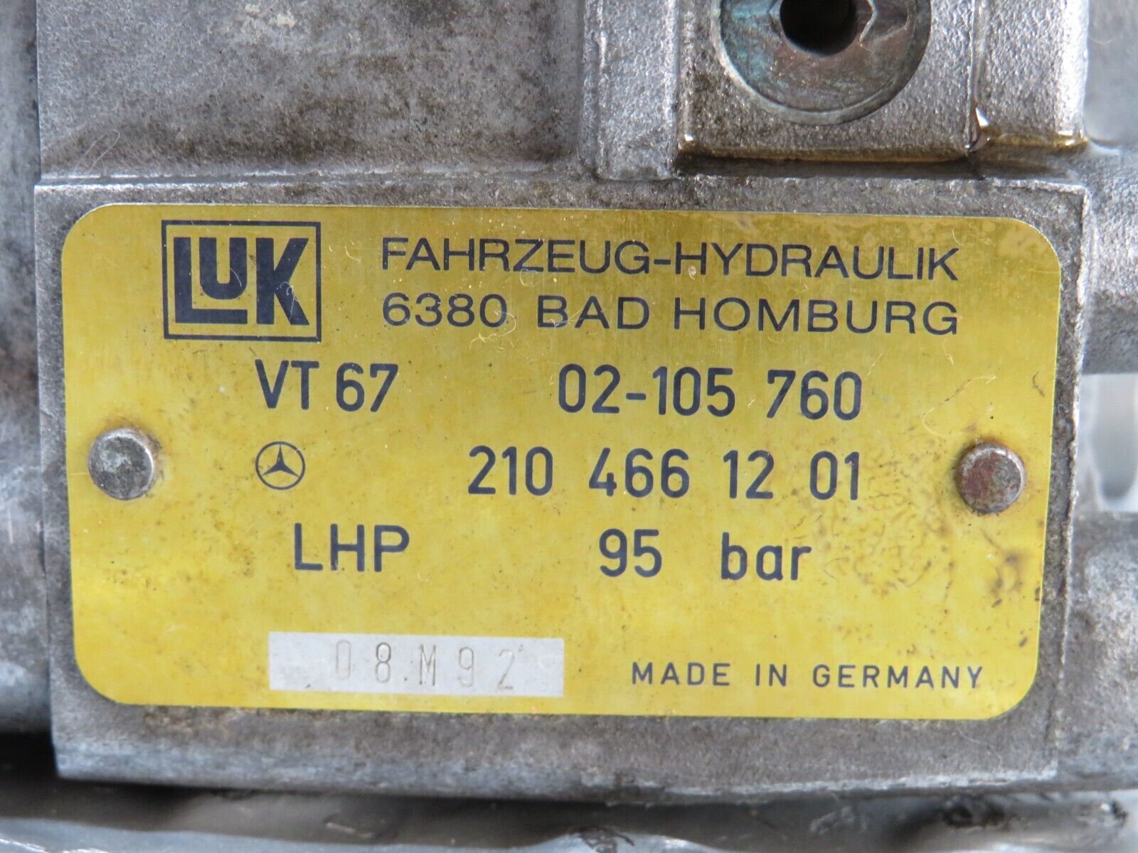 26665 Mercedes-Benz C124 220CE Power Steering Pump Luk 2104661201 02-105 760