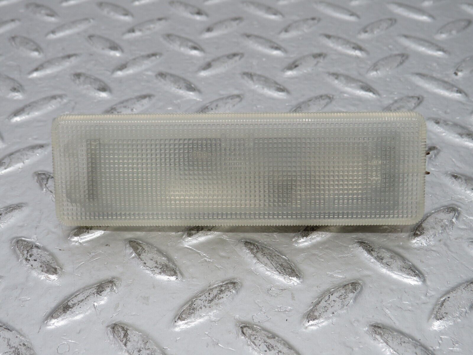 32397 Mercedes-Benz S124 300TE Wagon Rear Interior Dome Light 0018200601