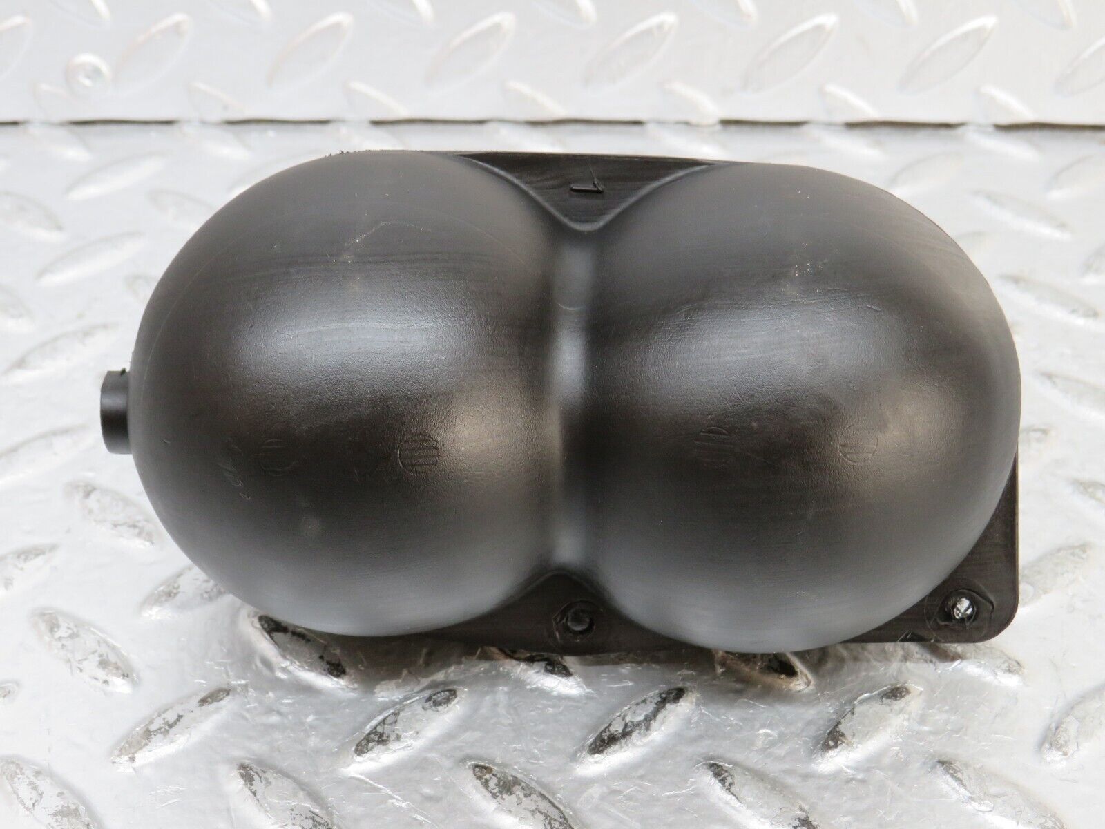 26513 Mercedes-Benz C124 220CE Coupe Vacuum Reservoir