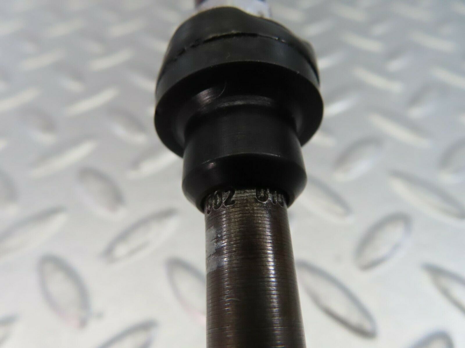 10792 Mercedes-Benz W123 230E Fuel Injector Bosch 0437502010