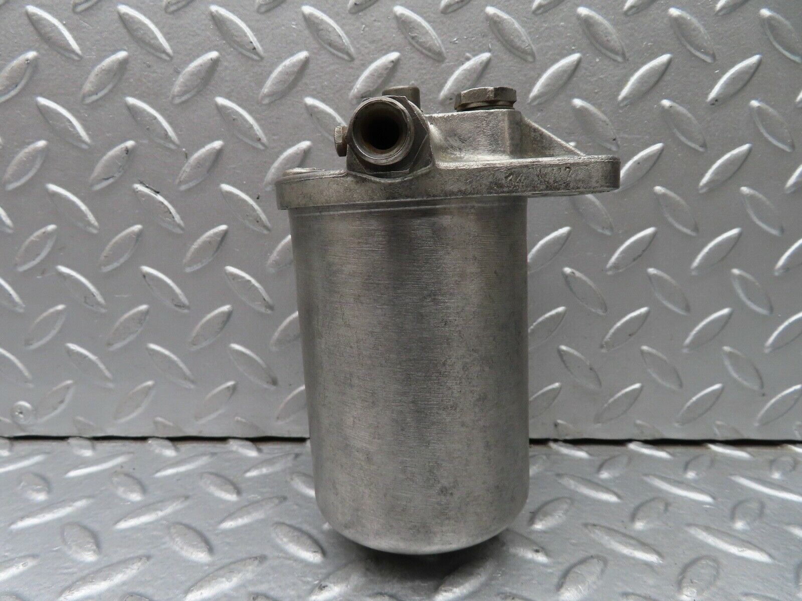 18289 Mercedes-Benz W111 220SE Coupe Fuel Filter Housing