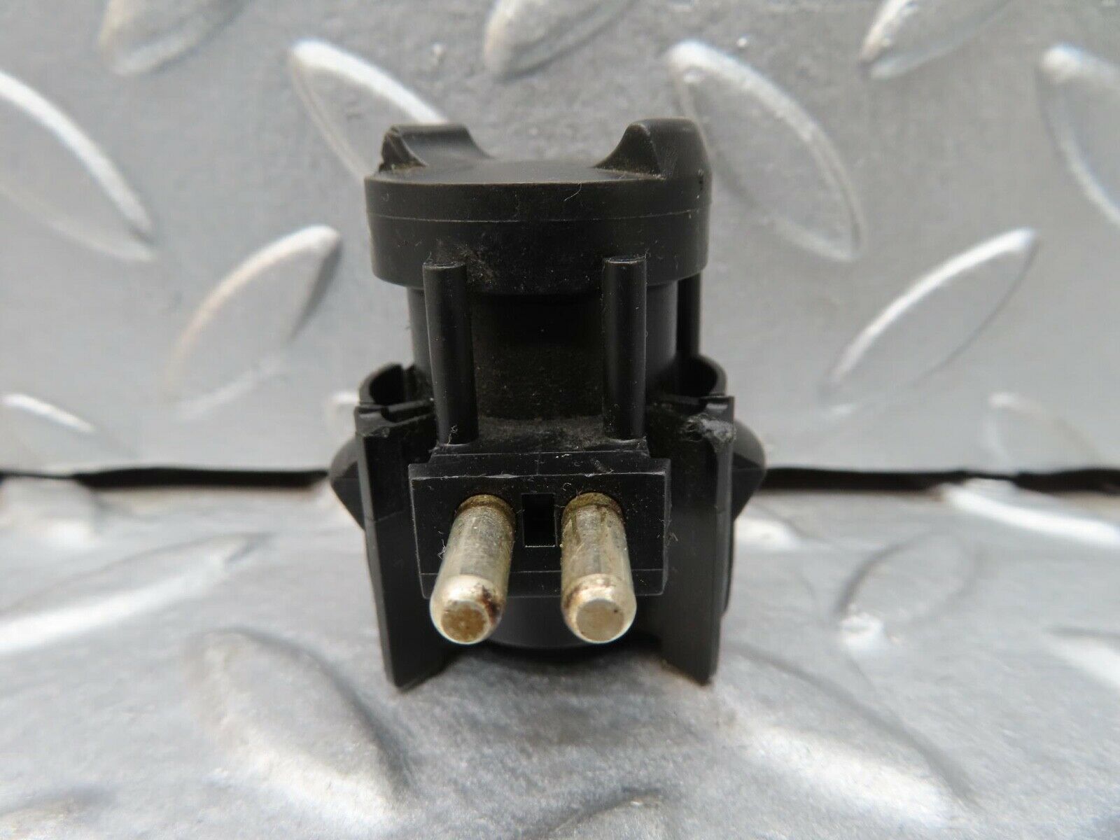 16069 Mercedes-Benz W123 280E Gearbox Kick Down Switch 0015456314