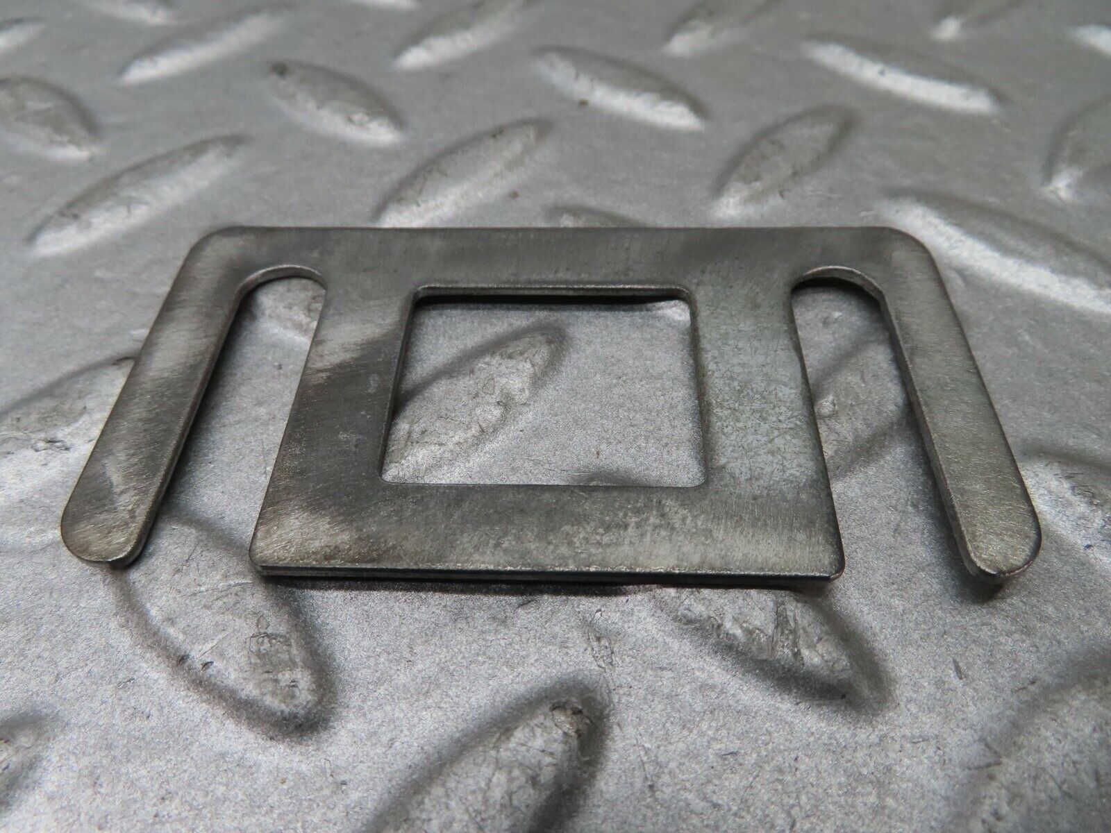 17564 Mercedes-Benz W116 450SEL Door Lock Latch Right Side