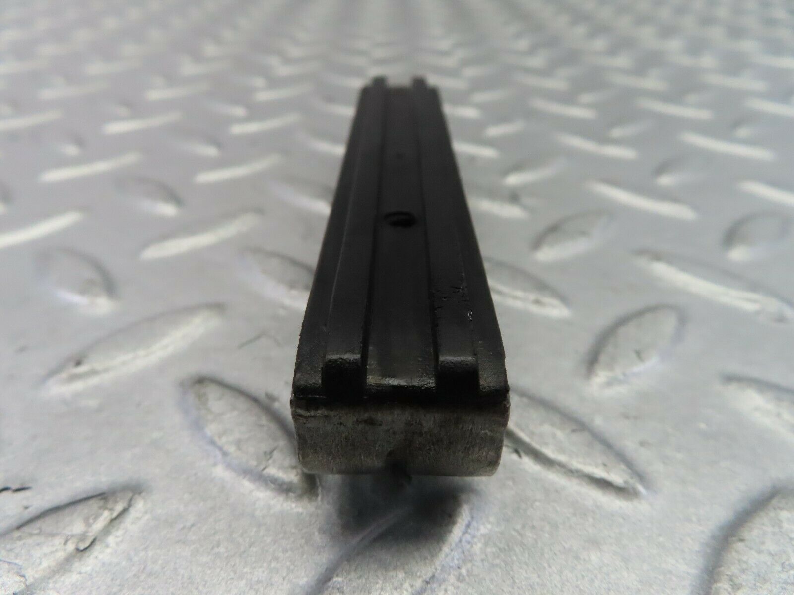 8051 Mercedes-Benz W115 220D Timing Chain Guide Rail 6210500616